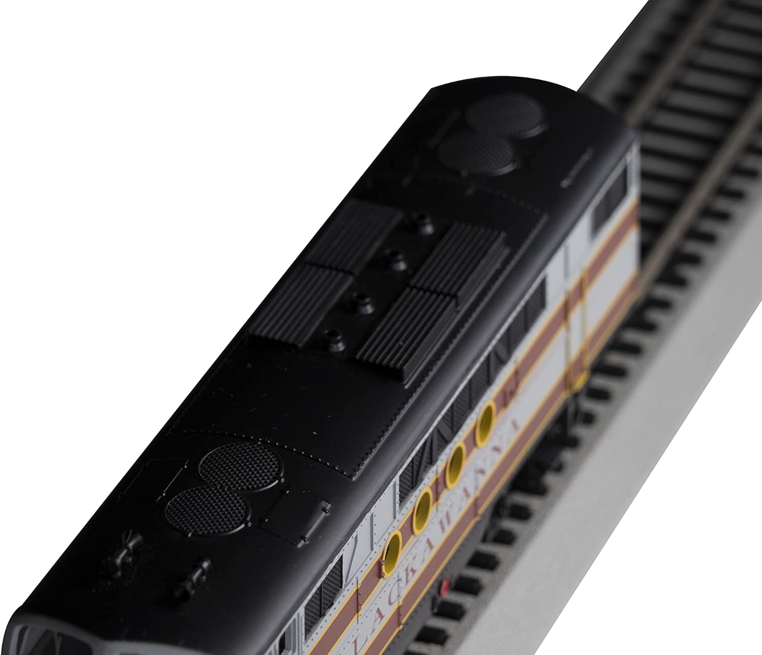 Bachmann Trains - FT - DCC WOWSOUND Sound Value-Equipped Locomotive - Lackawanna - HO Scale, Prototypical Gray & Maroon, (68913)