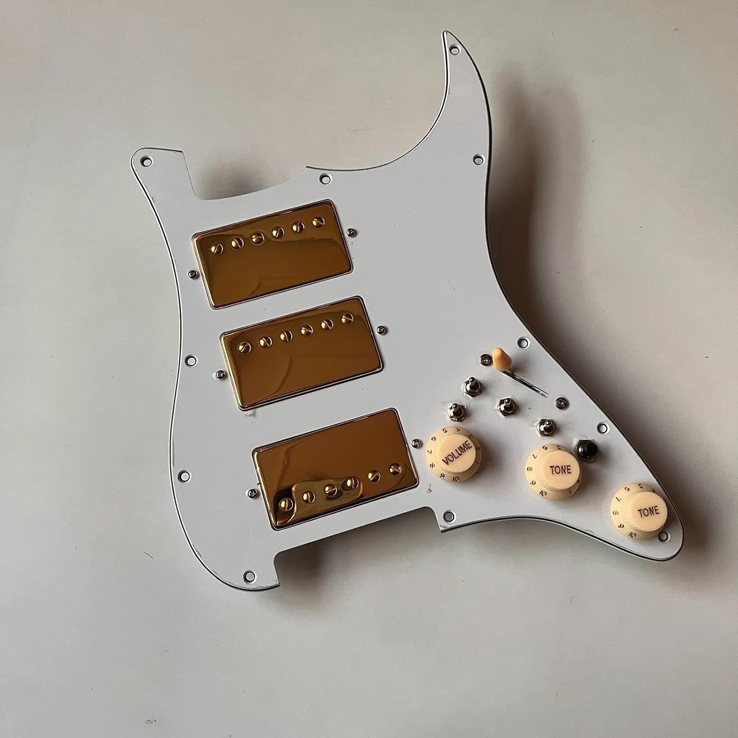 Prewired Electric Guitar Pickguard HHH Prewired Loaded Guitar ST Gold Humbucker Pickups Coil Splitting Switch For Electric Guitar Part Replacement