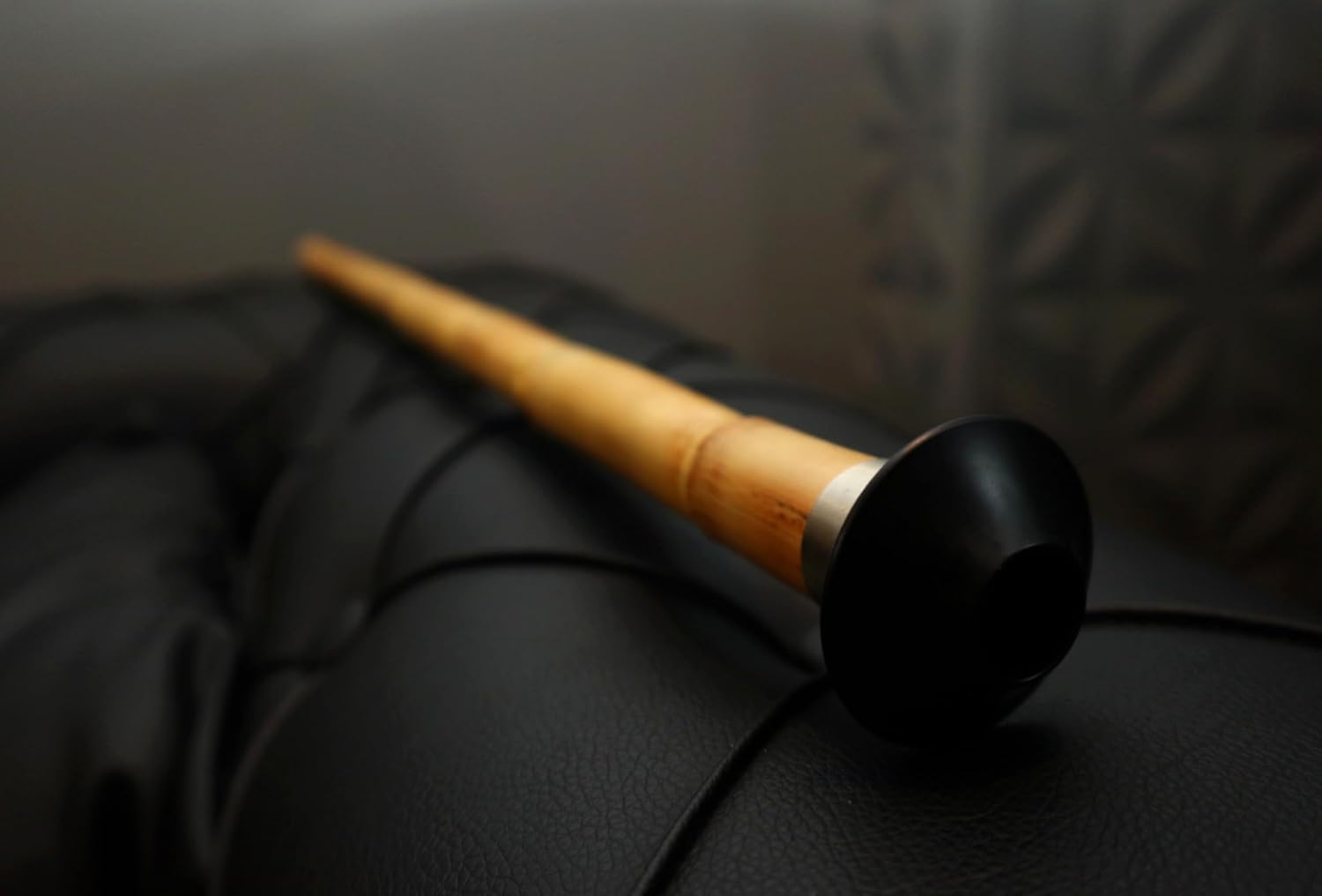 Professional Kiz Ney (B) Classic Turkish Traditional Bamboo Flute Woodwind Instrument with Faux Shiny Leather Bag