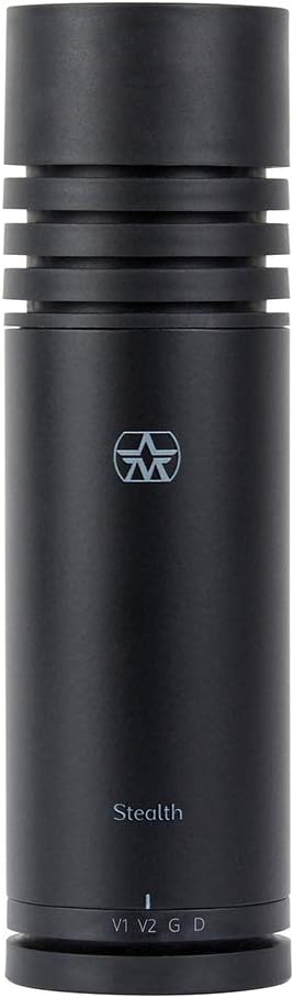 Aston Microphones Stealth 4-Voice Dynamic Microphone with Pop Filter & XLR-XLR Cable Bundle