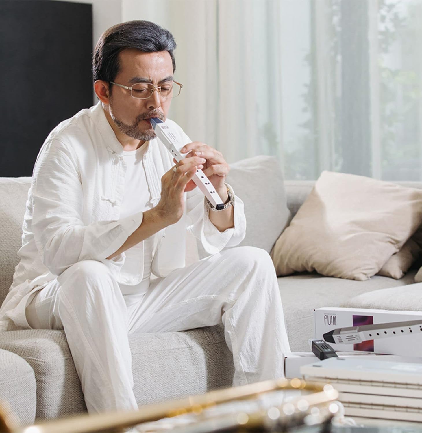 Mini Digital Wind Instrument Electronic Wind instrument with Built-in Battery Charging Mode for Imitation of various musical instrument sounds (White)