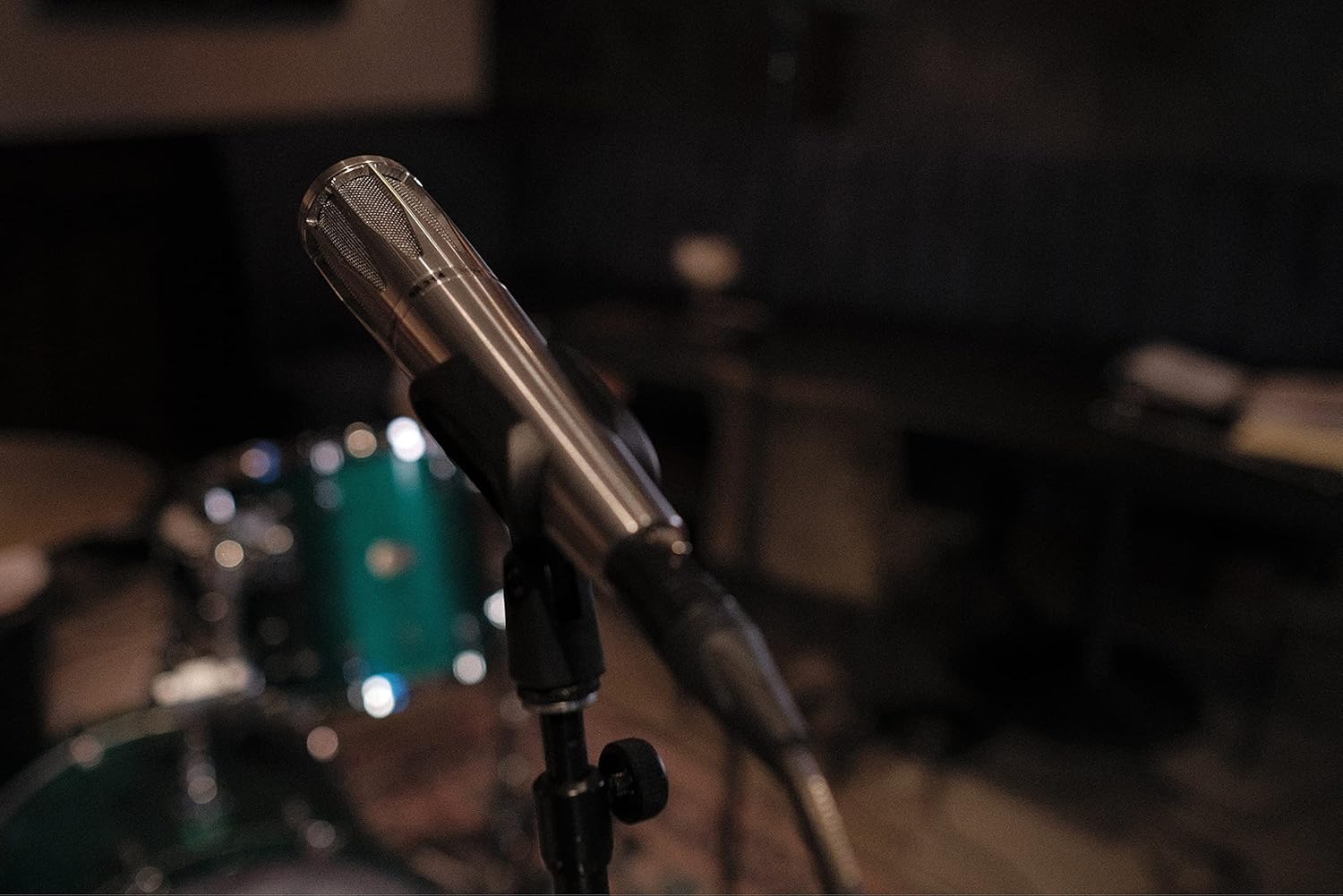 Earthworks Audio SR314 Cardioid Condenser Handheld Vocal Microphone - Stainless Steel