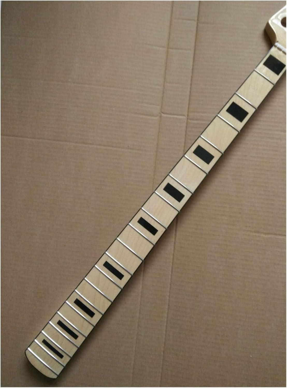 Unfinished J Bass Guitar Neck Replacement 20 Fret Rosewood Fretboard Electric Guitar Neck
