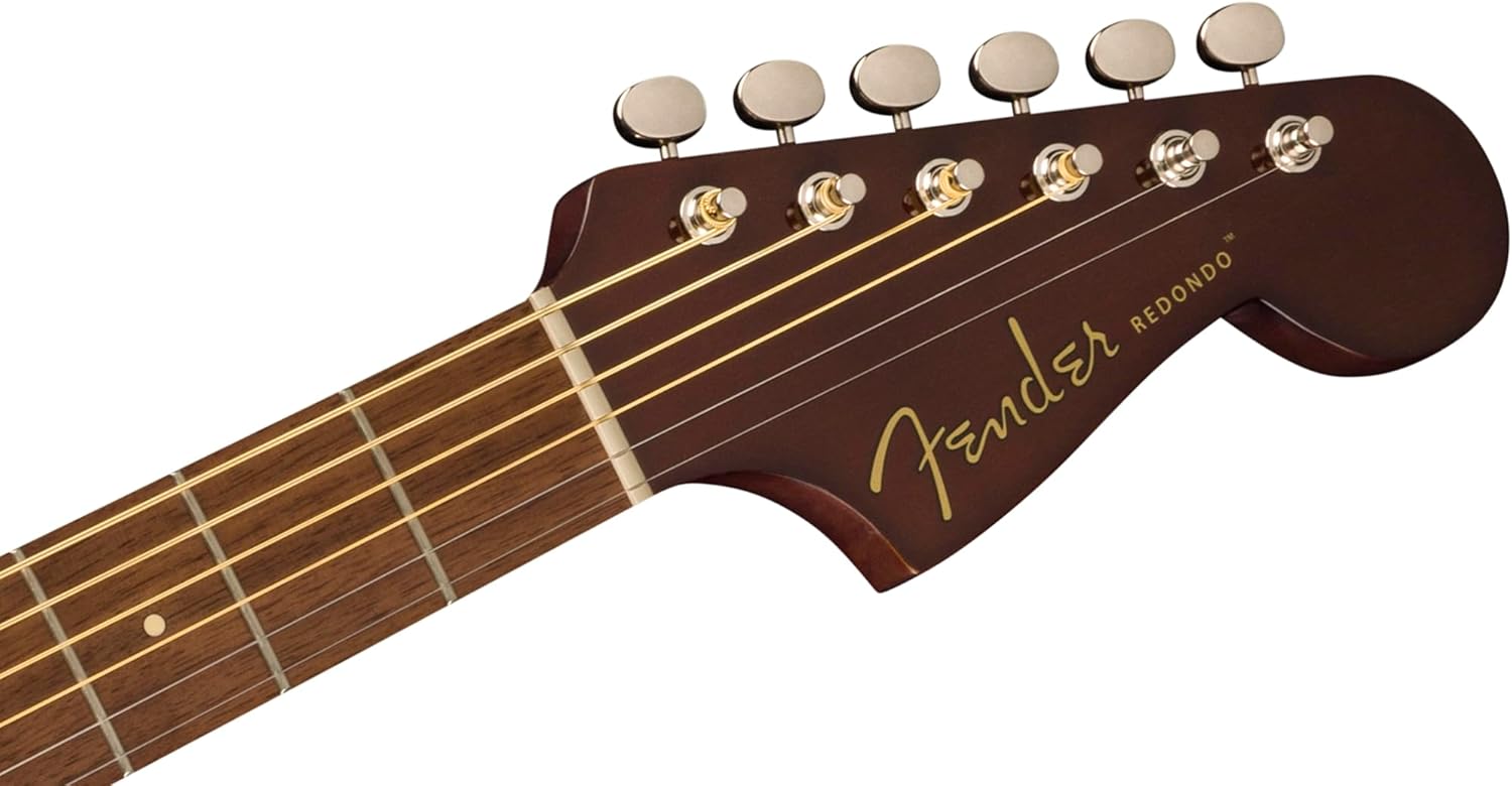 Redondo Player, Walnut Fingerboard, Gold Pickguard, Natural