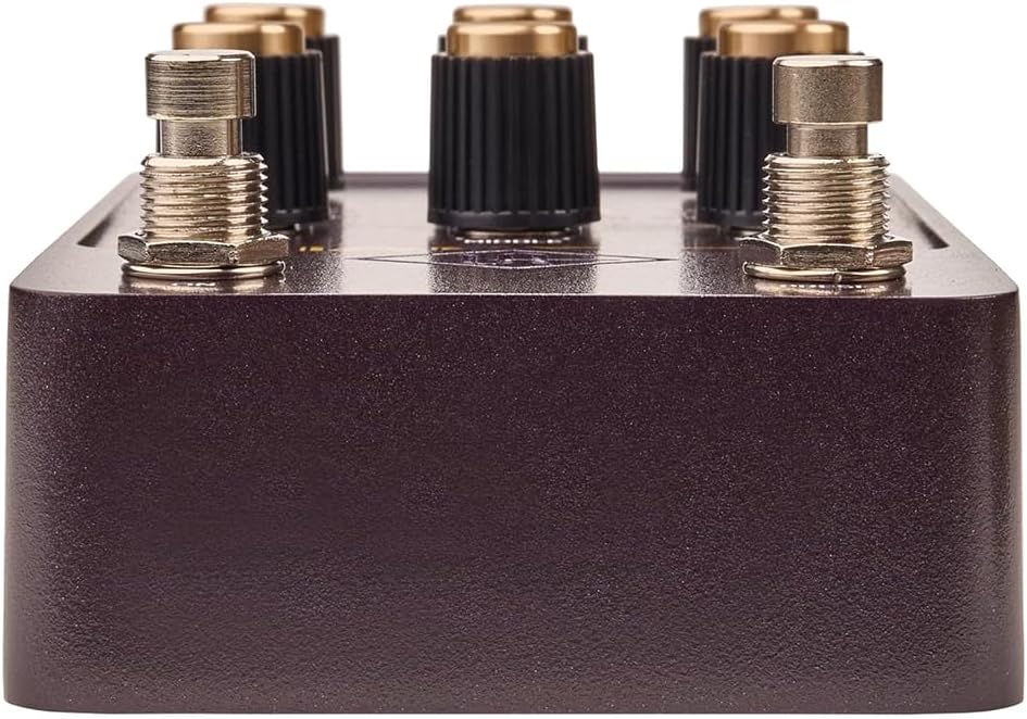 Universal Audio Lion '68 Super Lead Amp Pedal Bundle with 2x Right Angle Patch Cables, 9V Power Adapter, 12 Guitar Picks & Polishing Cloth – Authentic Tube Amp Tones, Versatile Gain Control