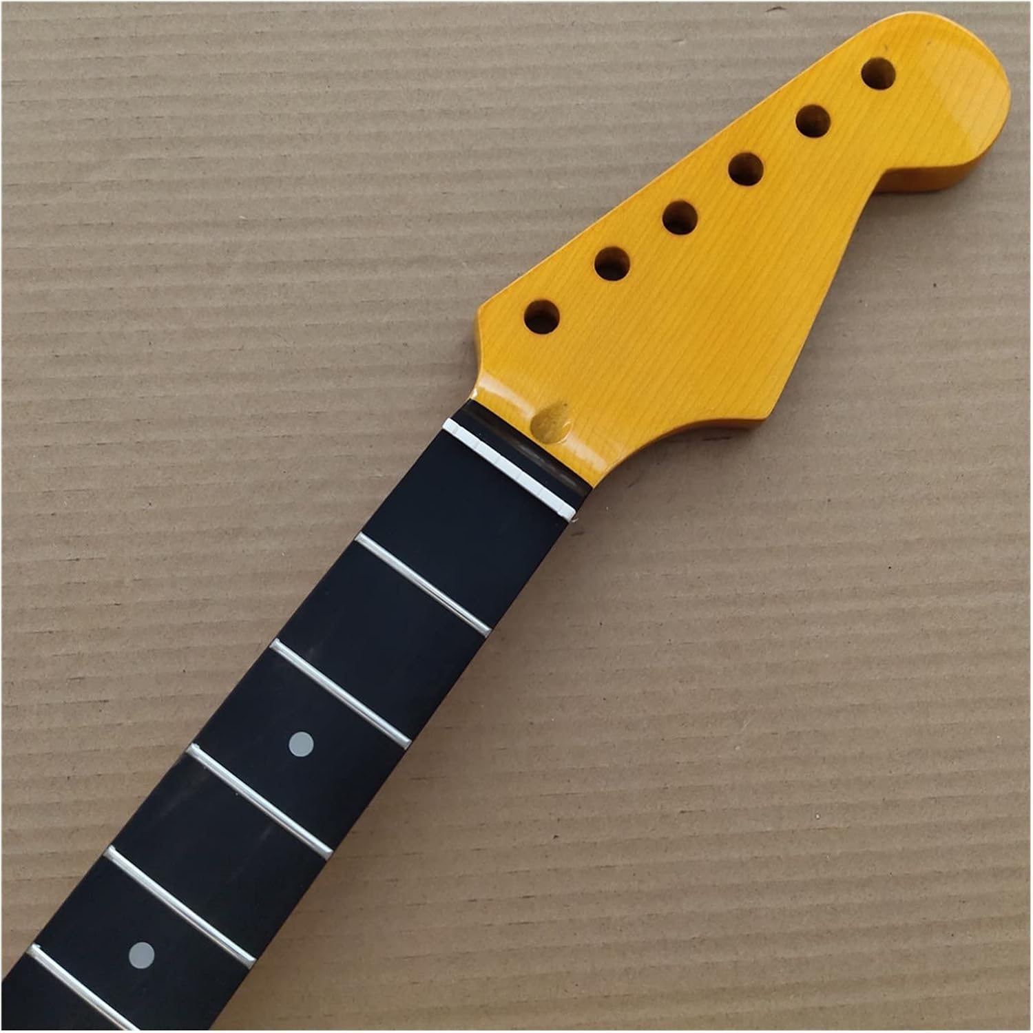 22 Frets Maple Electric Guitar Neck Ebony Fingerboard Replacement 25.5 Inch Yellow Electric Guitar Neck