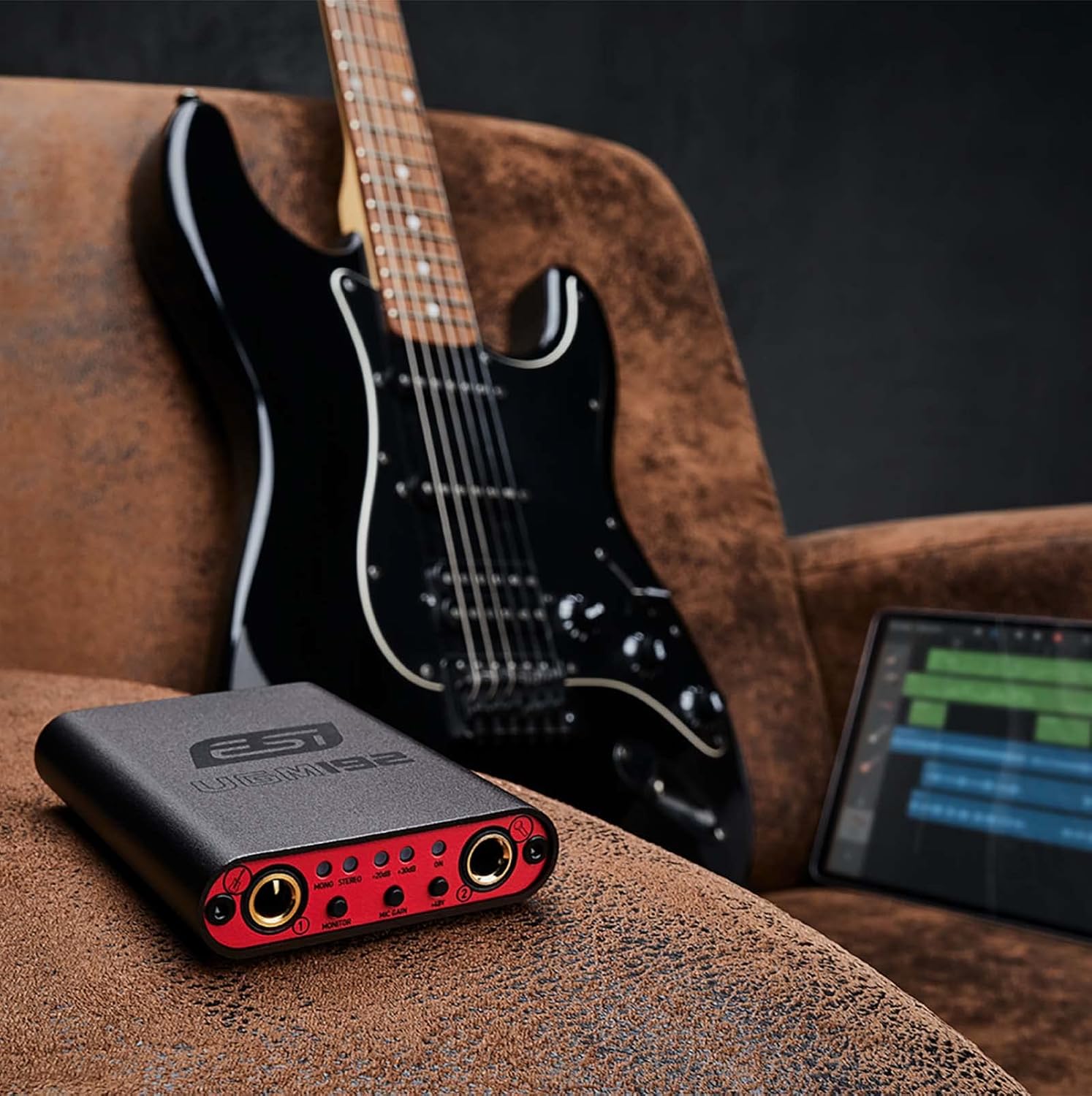 UGM192 Mobile Guitar & Mic Interface: Ultra-Portable, 24-bit/192kHz Quality, USB-C, Hi-Z Input, Phantom Power, for PC/Mac/Mobile