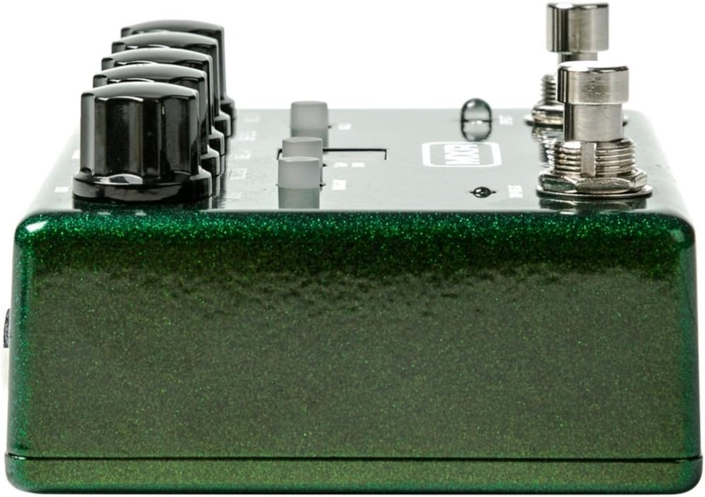 MXR M292 Carbon Copy Deluxe Analog Delay Pedal Bundle with 4 MXR Right Angle Patch Cables