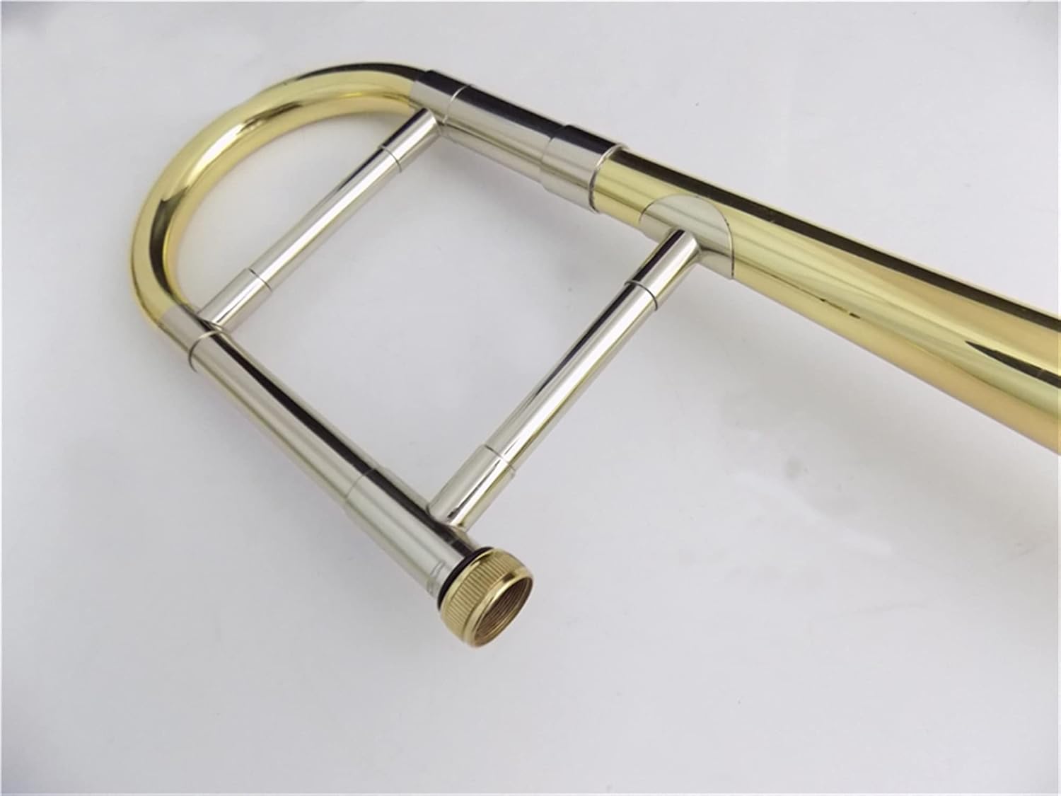 Standard Trombone EB Trombone Musical Instruments with Case and Mouthpiece Yellow Brass Piston Trombone Lacquer Nickel Silver Valve Trombone