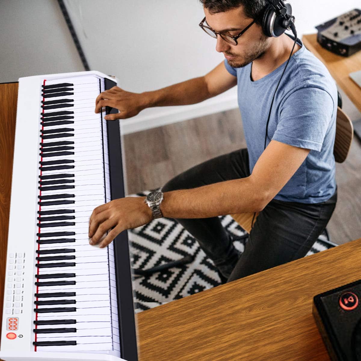 Costzon BX-II 88-Key Portable Touch Sensitive Digital Piano, Upgraded Electric Keyboard with MIDI/USB Keyboard, Bluetooth, Dynamics Adjustment, Sustain Pedal, Power Supply, and Black Handbag (White)