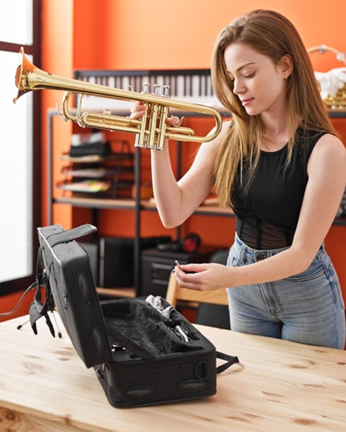 Bb Standard Trumpet Set for Beginner or Advanced Student, Brass Student Trumpet Instrument with Hard Case, Cleaning Kit, 7C Mouthpiece and Gloves (Gold)