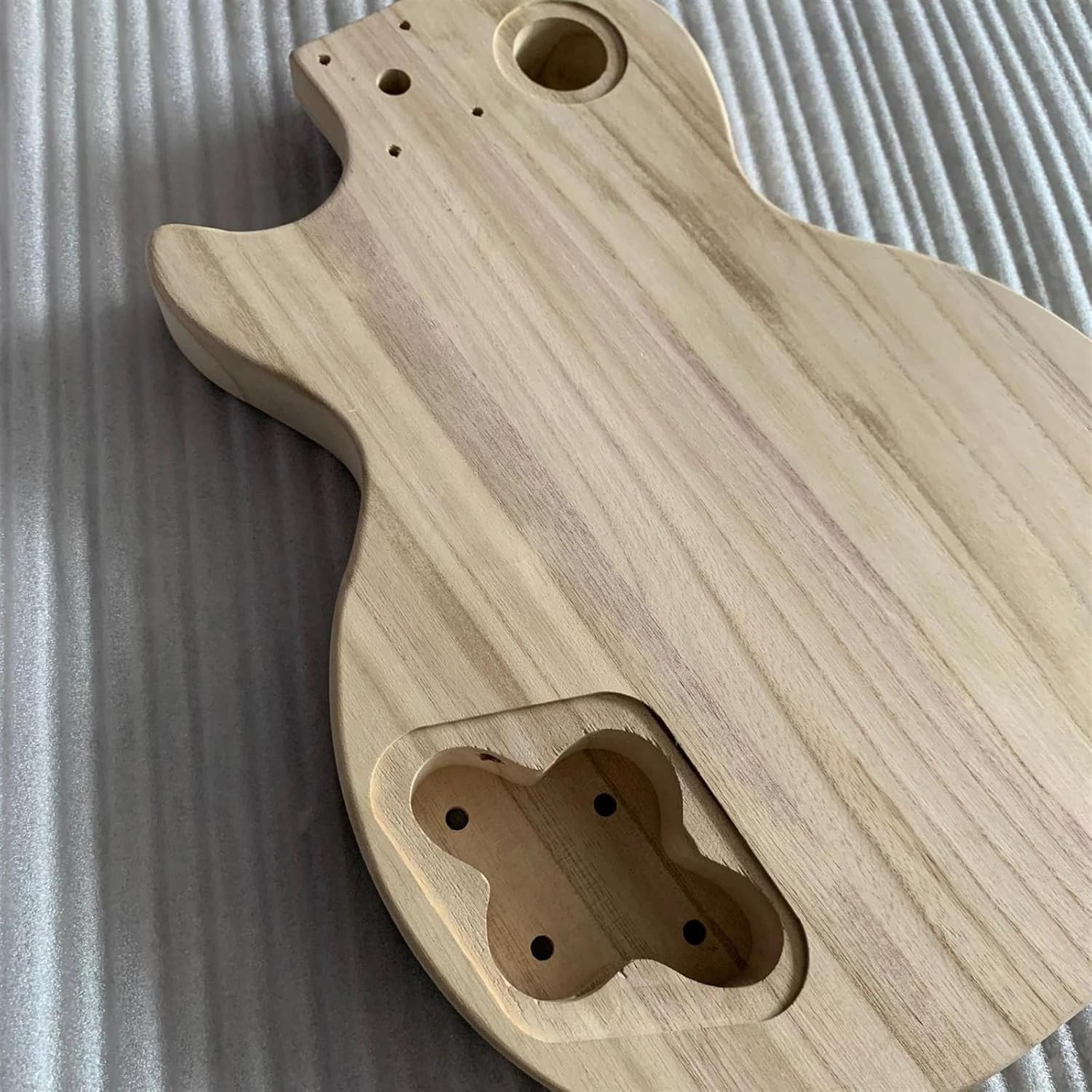 Guitar Body Guitar Replacement Parts Unfinished Electric Guitar Body Maple Wood Blank Guitar Barrel For PB Style Bass Guitars DIY Parts Guitar Accessories