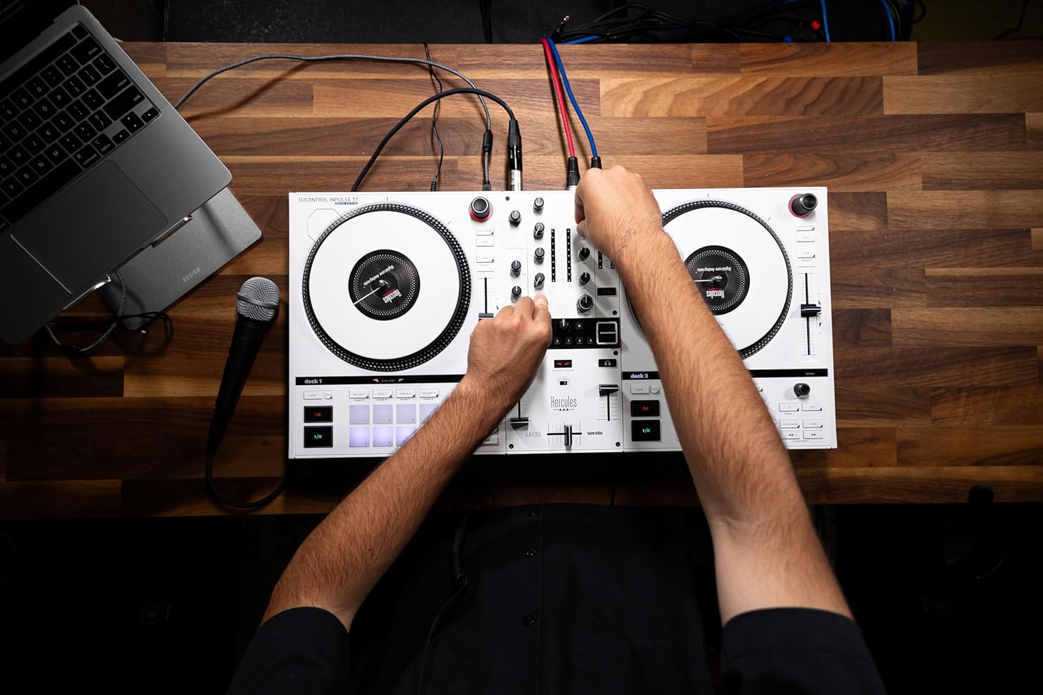 Hercules DJ Control Inpulse T7 White, Limited Edition