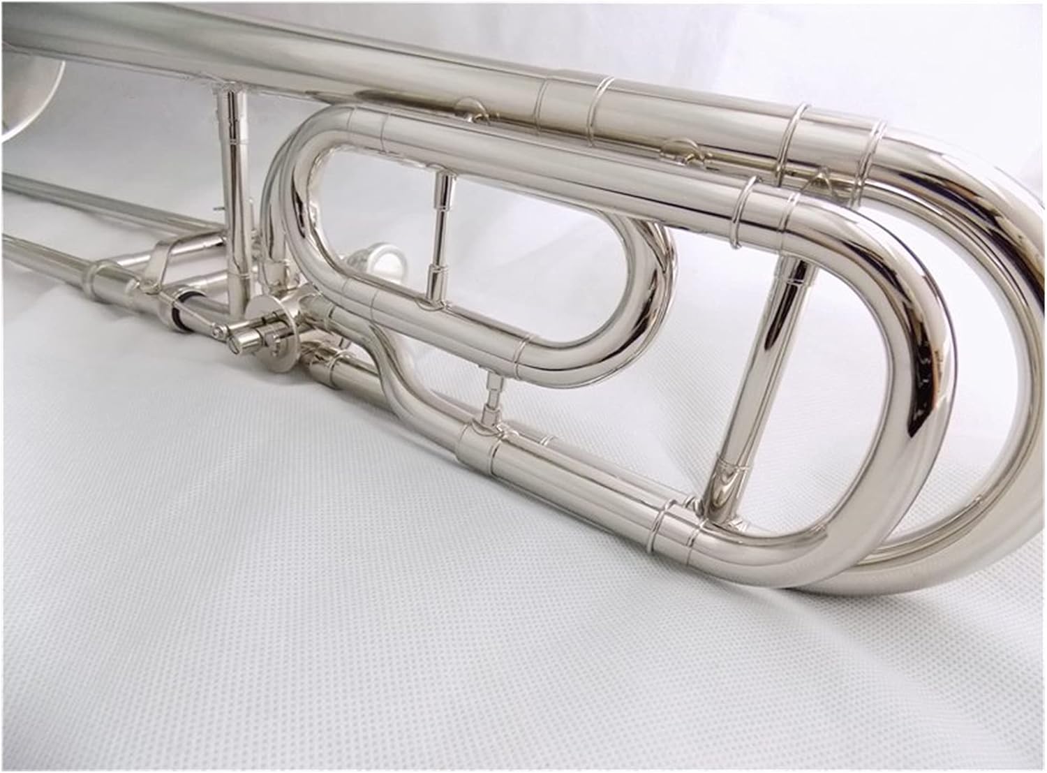 Student Trombone Bb/F Tenor Trombone with Shell and Mouthpiece Gold Brass Trombone Nickel-Plated Trombone Instrument Trombone Kit