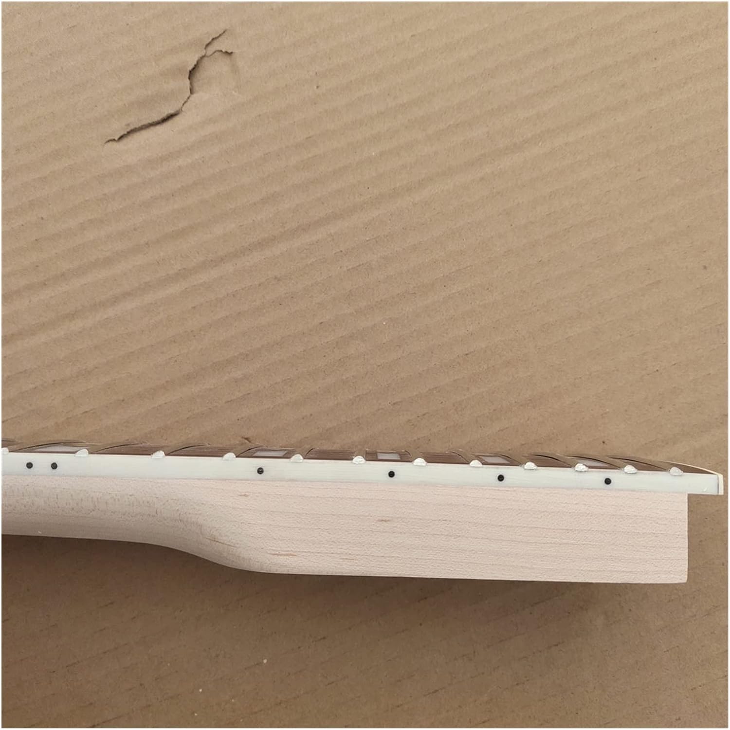 Unfinished Electric Guitar Neck Maple 22 Fret Rosewood Fingerboard DIY Part 25.5inch Electric Guitar Neck