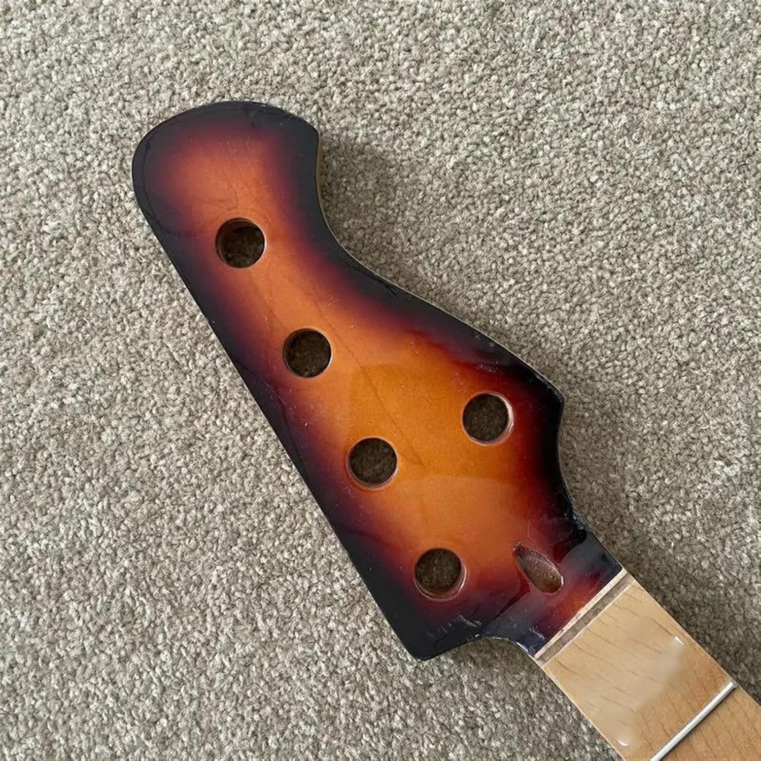 Replacement Guitar Neck Guitar Headstock 5 Strings Electric Bass Neck 20 Frets Maple Wood DIY Parts Bass Guitar Accessory
