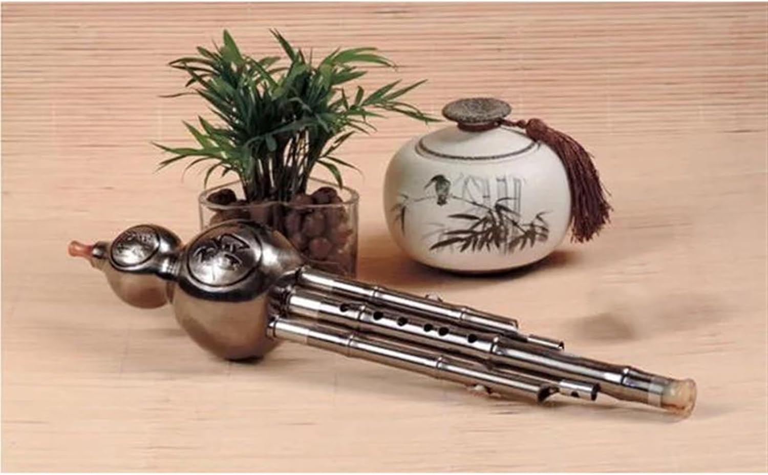Hulusi Flute - Chinese Traditional Wind Instrument in C/Bb Key with Case (Bb Key)