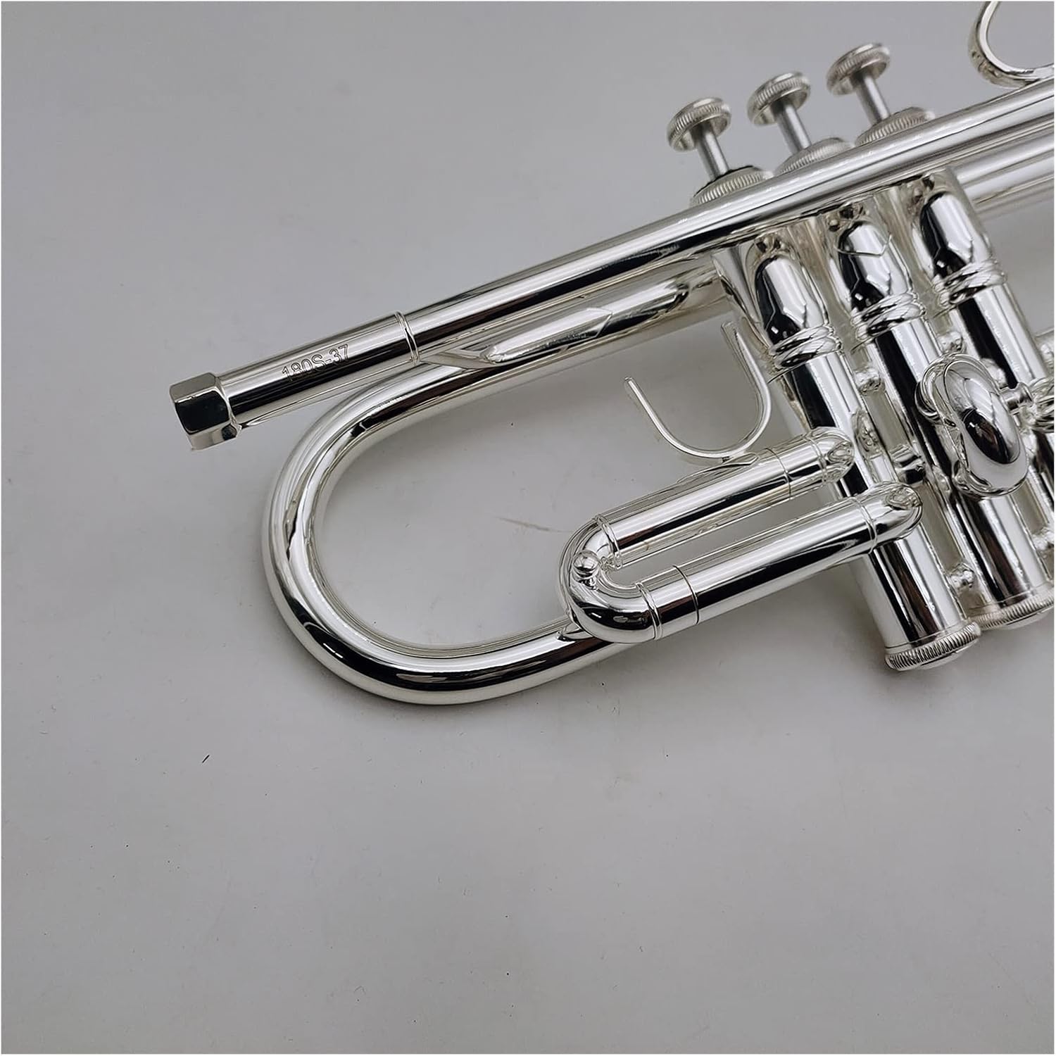 TSTS New Bb Flat Brass Instruments Trumpet Silver Plated Musical Trumpets Set with Mouthpiece Professional Trumpet