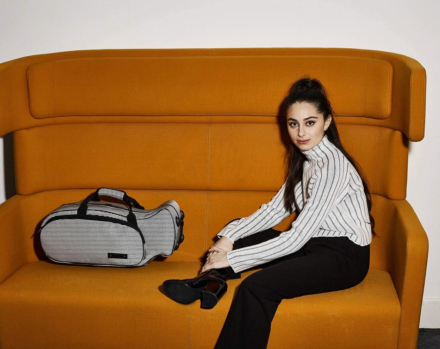 Beaumont Tru-fit Bb Trumpet Case – Universal Fit for a Range of Trumpets – Designed with 3D Scanning Technology - Pinstripe