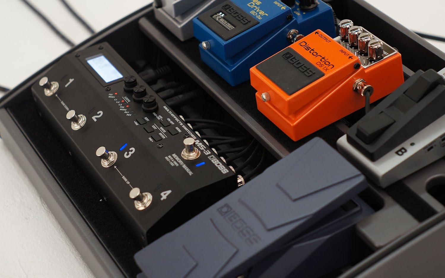 BOSS Multi Effects Switcher (MS-3)