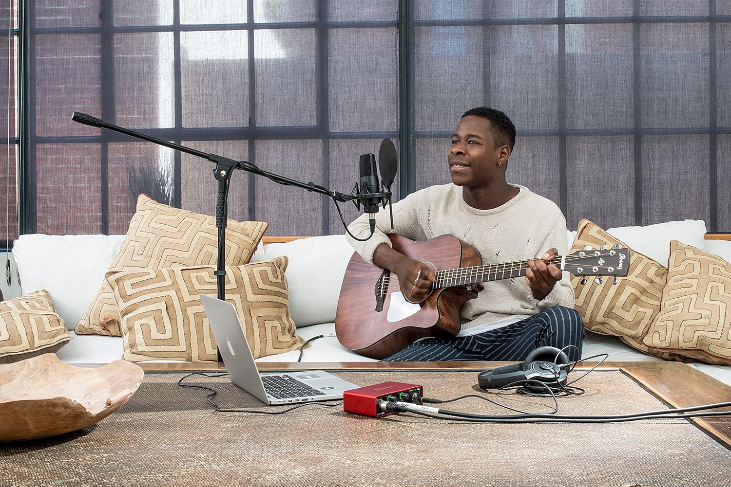 Focusrite Scarlett Solo 3rd Gen USB Audio Interface Bundle w/LyxPro Cardioid Condenser Mic, Shockmount, Pop Filter, XLR Cable, Metal Mic Stand, Studio Headphones & Focusrite Creative Software Kit