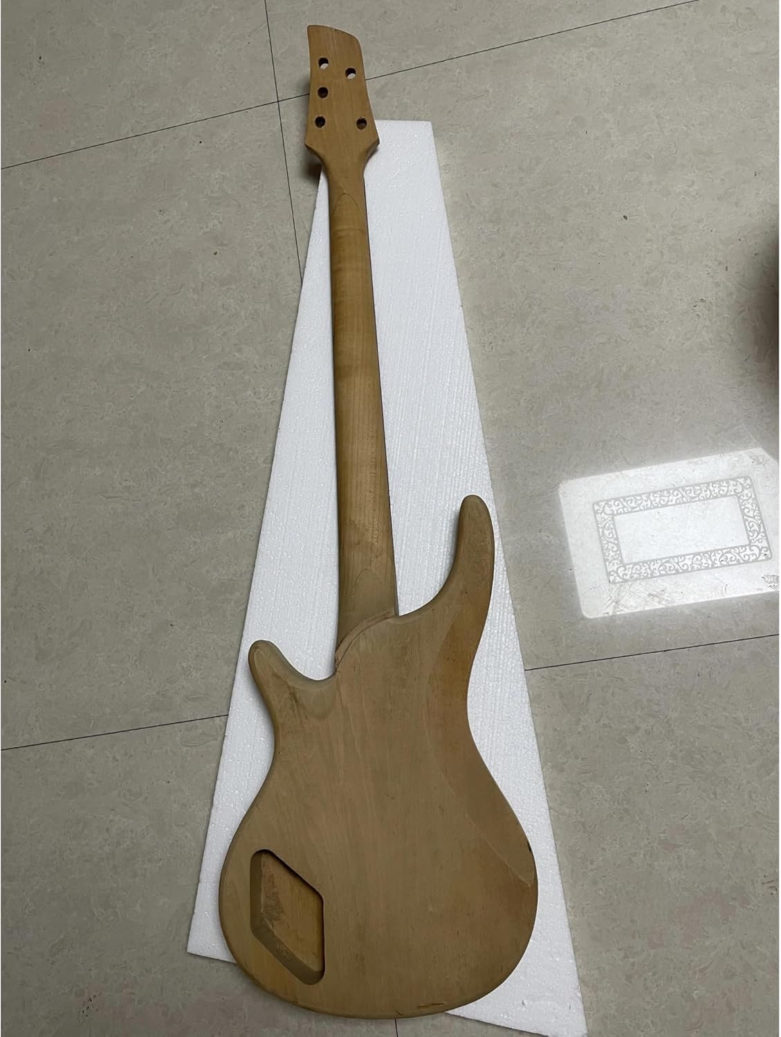 Guitar Body Guitar Replacement Parts 5 Strings Right Hand With Frets Unfinished Electric Bass Guitar 43inch Top Solid Wood Body Uncolored Bassguitar