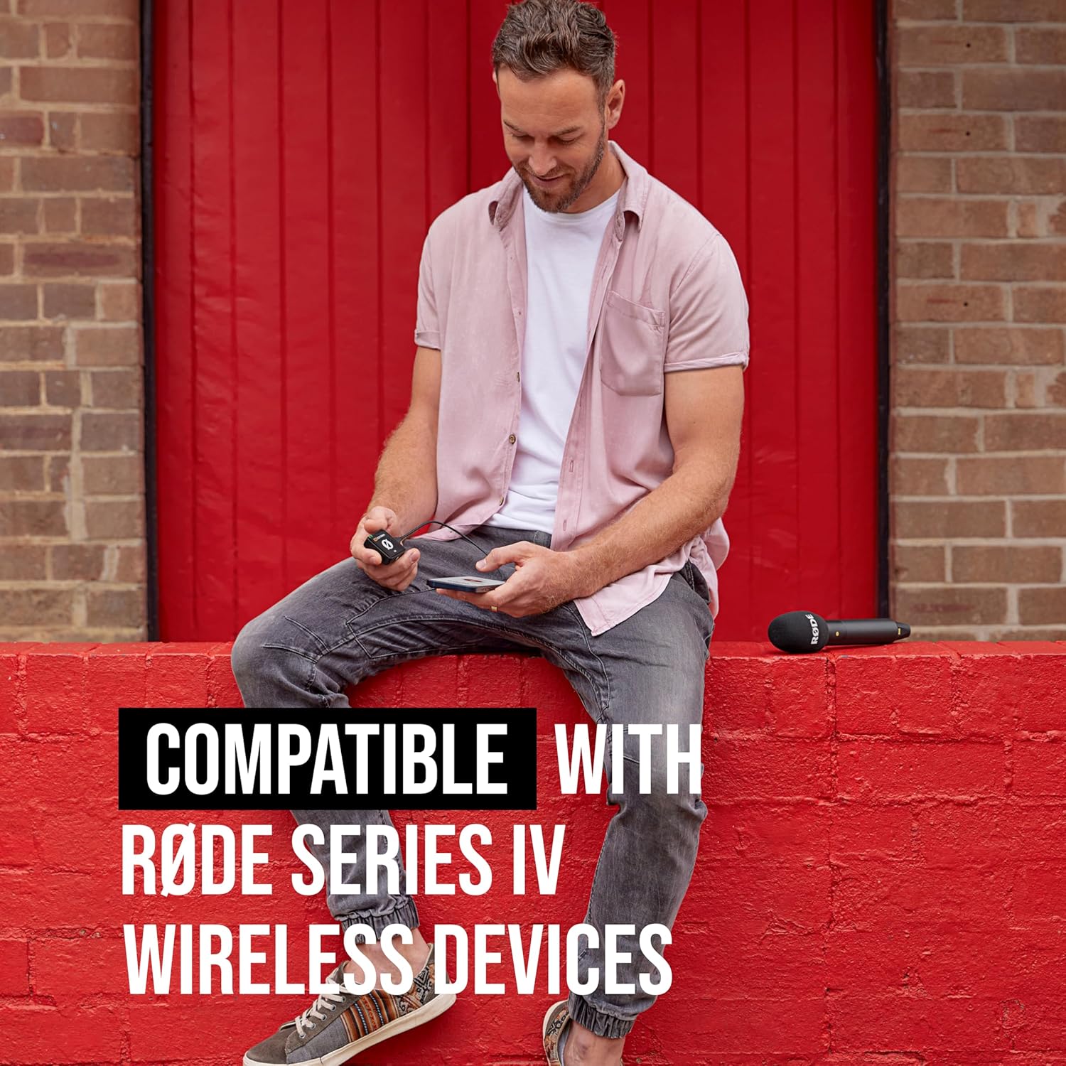 RØDE Interview PRO Wireless Handheld Condenser Microphone with a Broadcast-Grade Capsule and 32-bit Float On-Board Recording for Content Creation, Media and Interviews