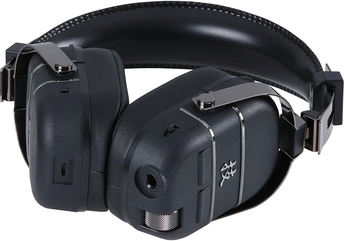 BOSS Personal Bass Amplification System (WAZA-AIR-B), Black