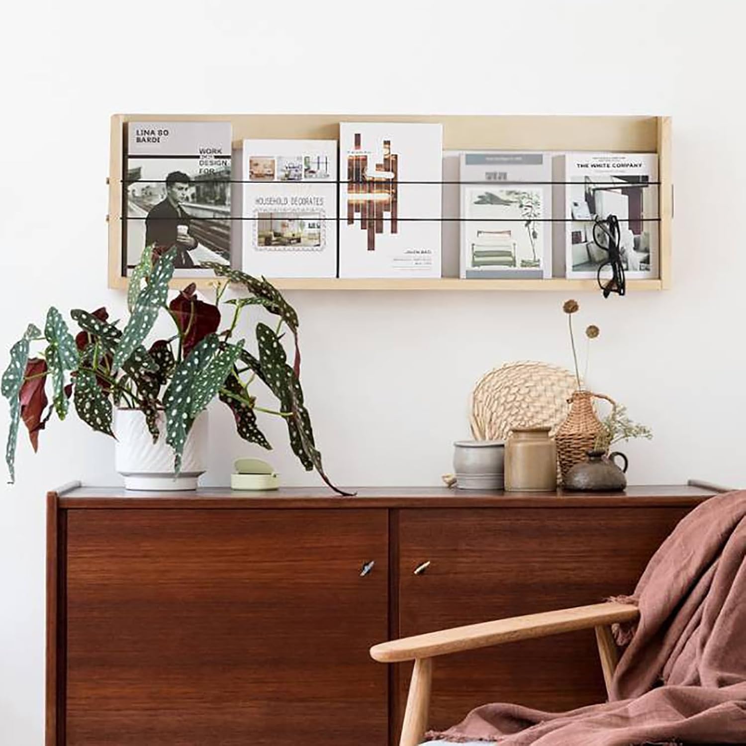 Floating Bookshelf, Wall Mounted Magazine Holder, Hanging Display Rack Space Saving, Wall Book Shelves, Display Storage Organizer for Home Office(Beige,63cm/24.8in)