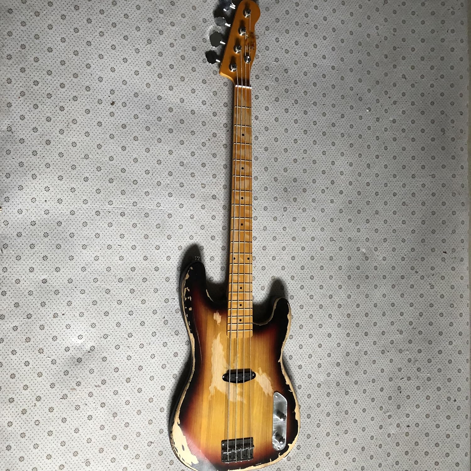 Custom Sunburst 4 String Bass Alder Body 1 Pickup Chrome Hardware