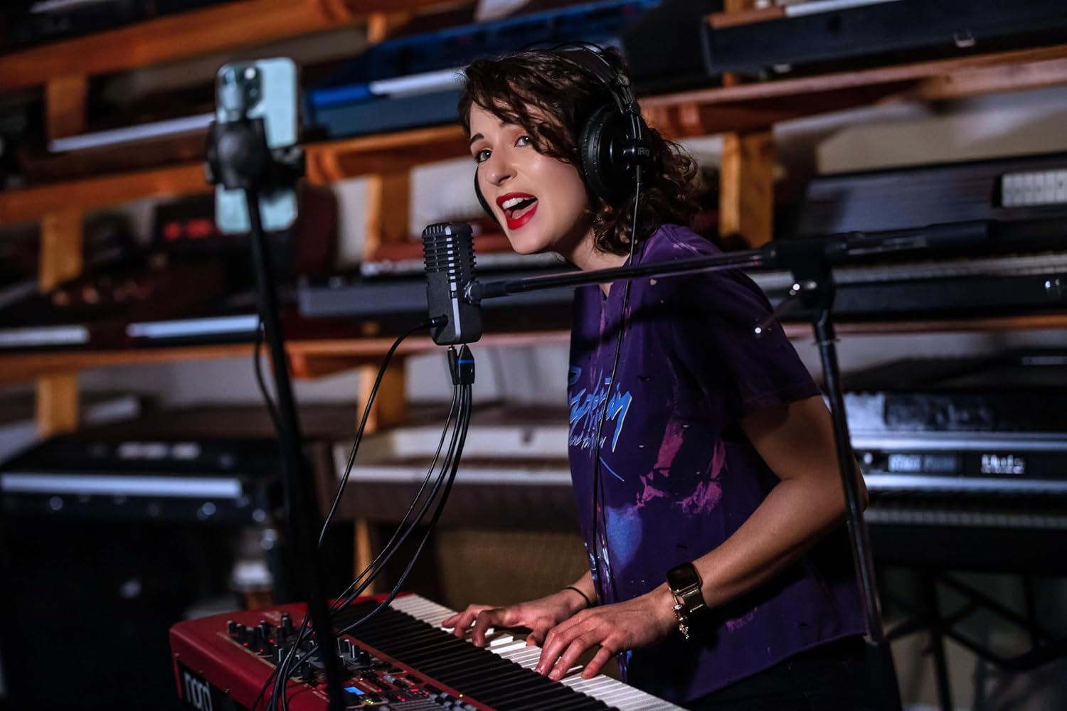 IK Multimedia iRig Stream Mic Pro Microphone with Integrated Audio Interface for iPhone, iPad, Android, USB Computer, Perfect for Podcast, Singing, Recording and Gaming