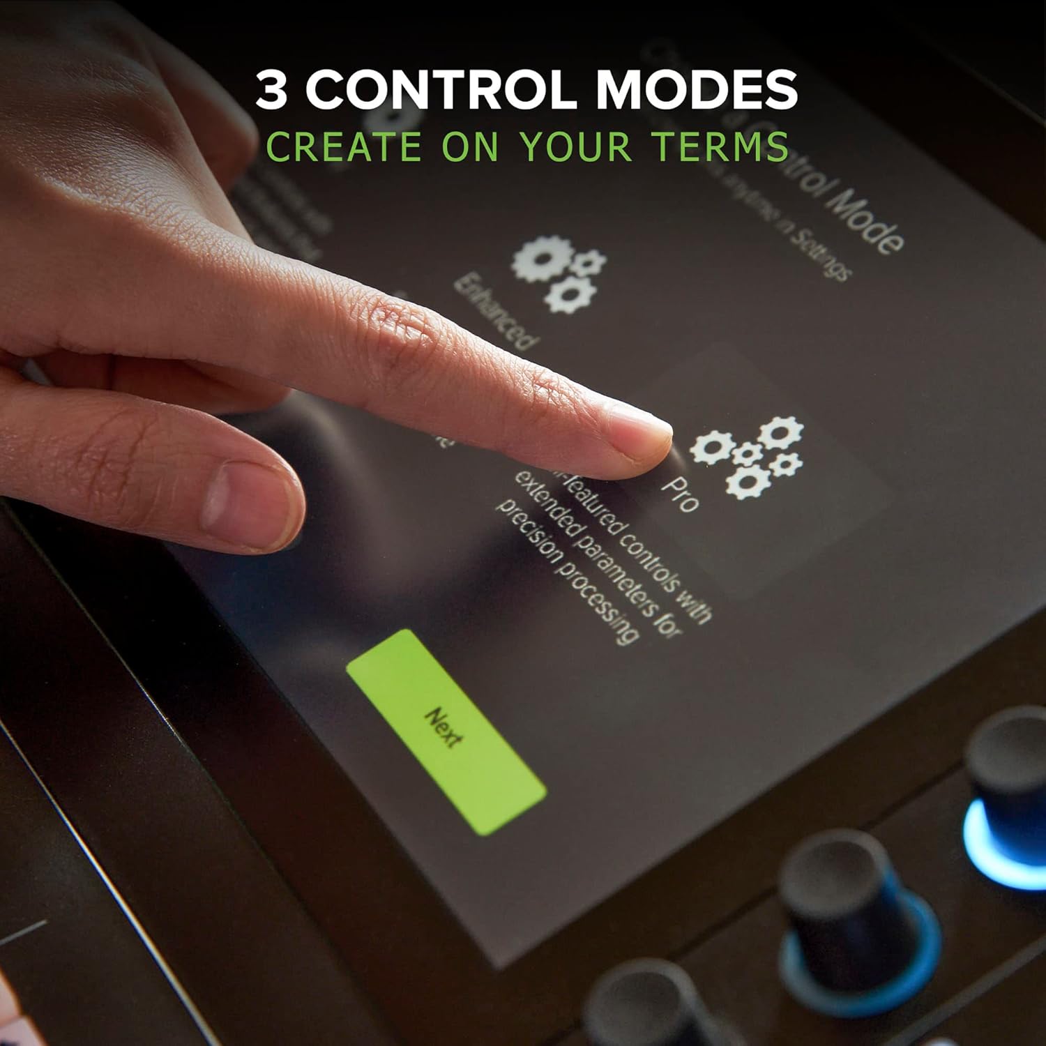 Mackie DLZ Creator Adaptive Digital Mixer for Podcasting, Streaming and YouTube with User Modes, Mix Agent Technology, Auto Mix, Onyx80 Mic Preamps