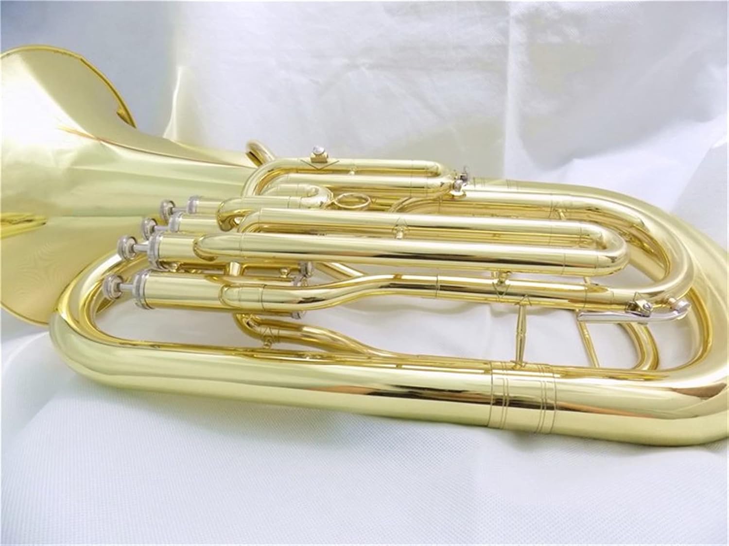 4 Pistons Euphonium Bb with Case and Mouthpiece Yellow Brass Euphonium Horn Musical Instruments Student Euphonium