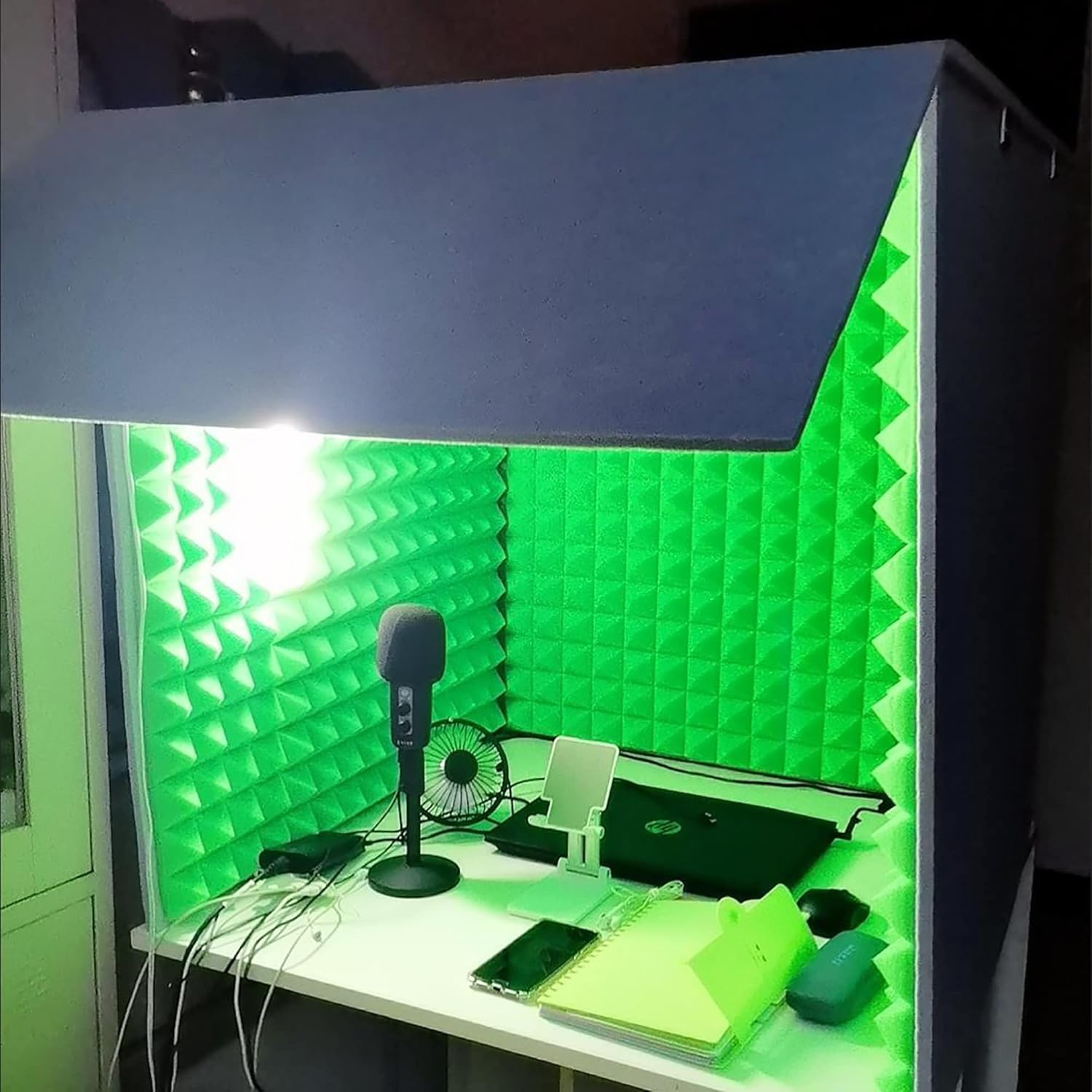 Desktop Soundproof Box, Portable Home Recording Studio, Suitable for Recording Live Broadcast (Green)