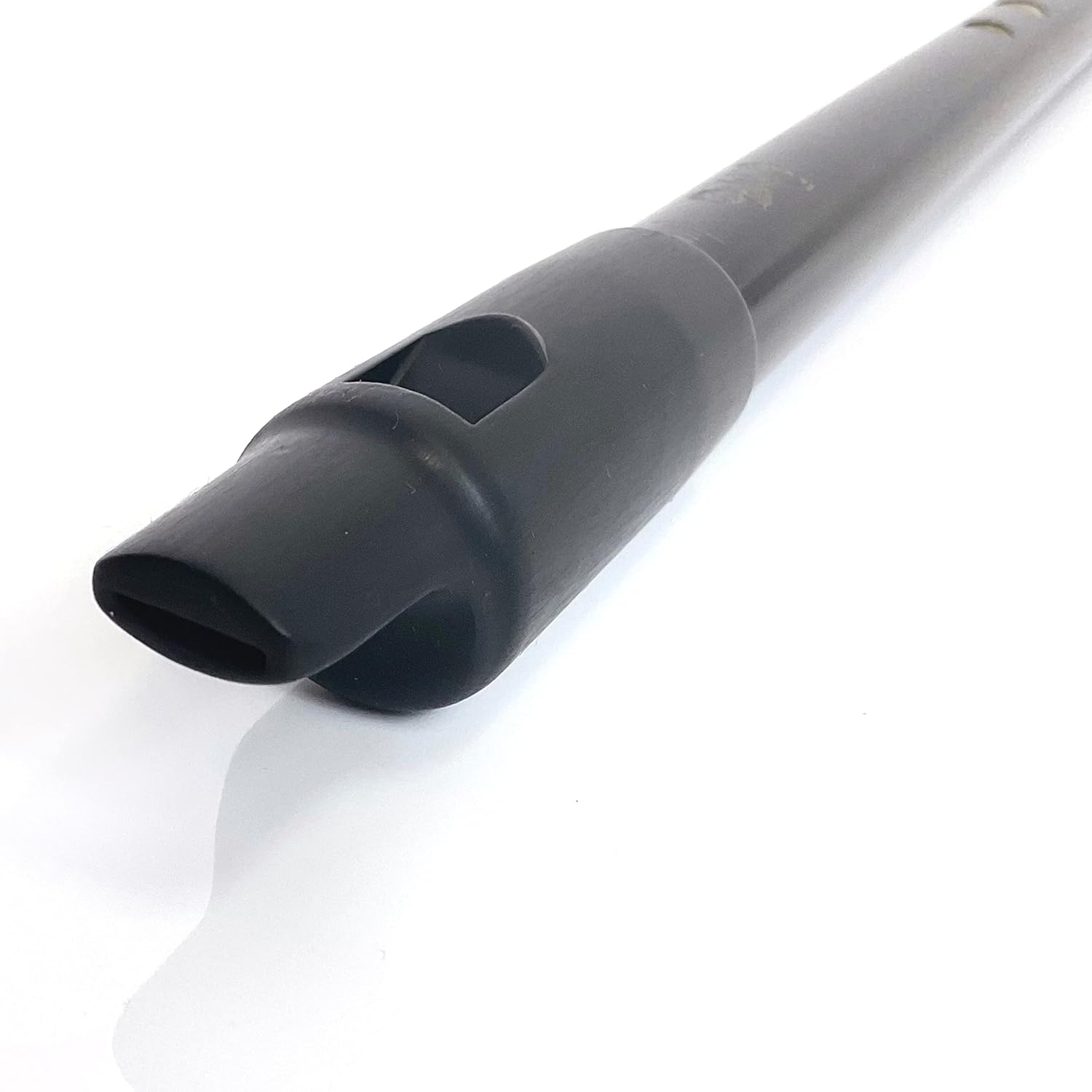 Howard Low D Whistle - Black