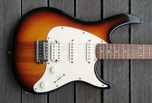 Peavey Raptor Plus Sunburst Electric Guitar
