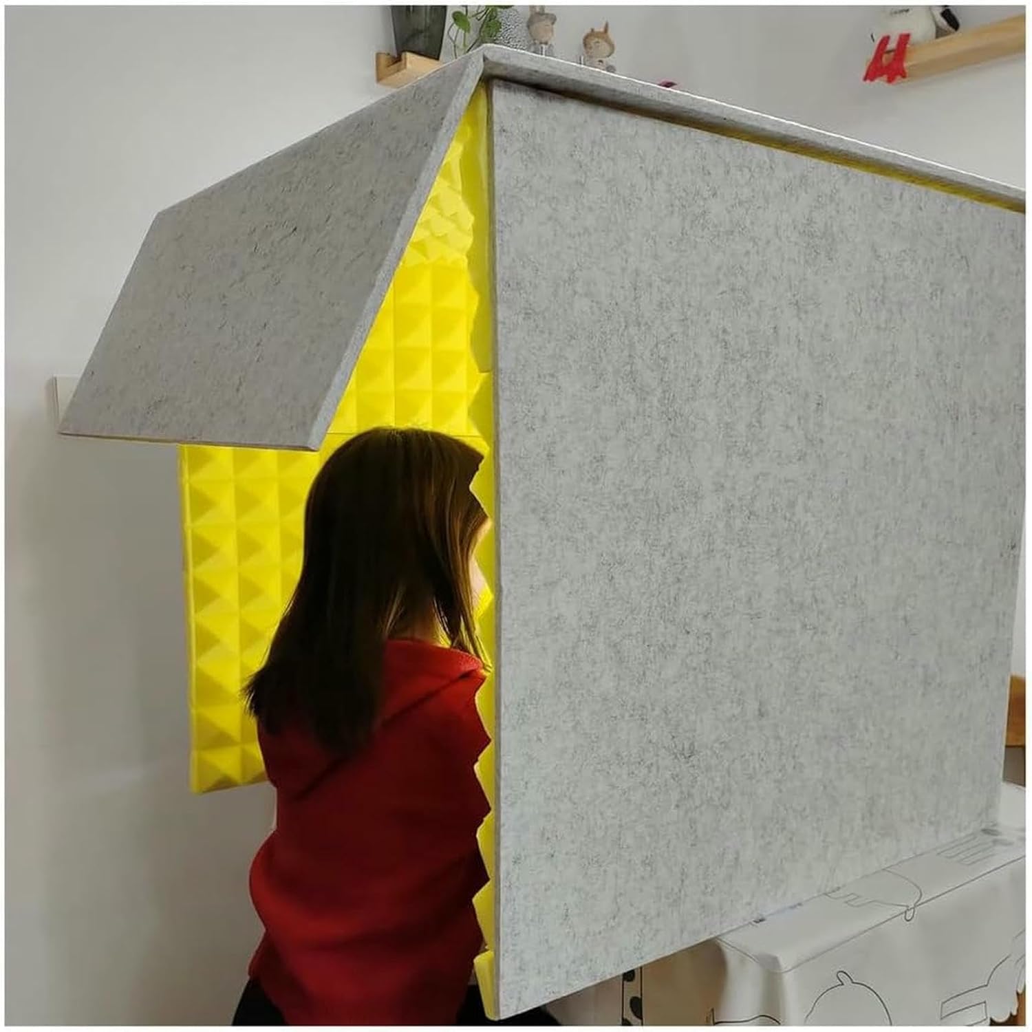 Square Portable Sound Isolation Booth, Desktop Compact Music Recording Studio, Modern Acoustic Noise Shield for Singing Gaming and Broadcasting