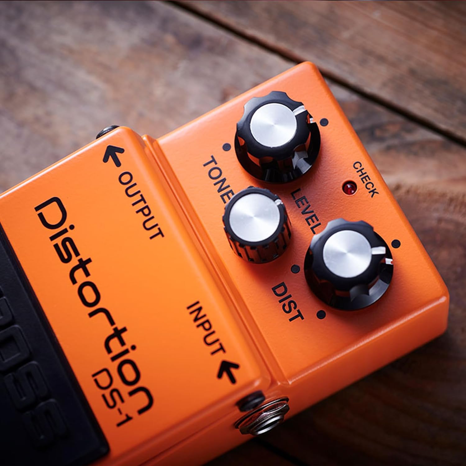 Boss DS-1 Distortion Bundle with Gearlux Power Supply, Instrument Cable, Patch Cable, Picks, and Austin Bazaar Polishing Cloth