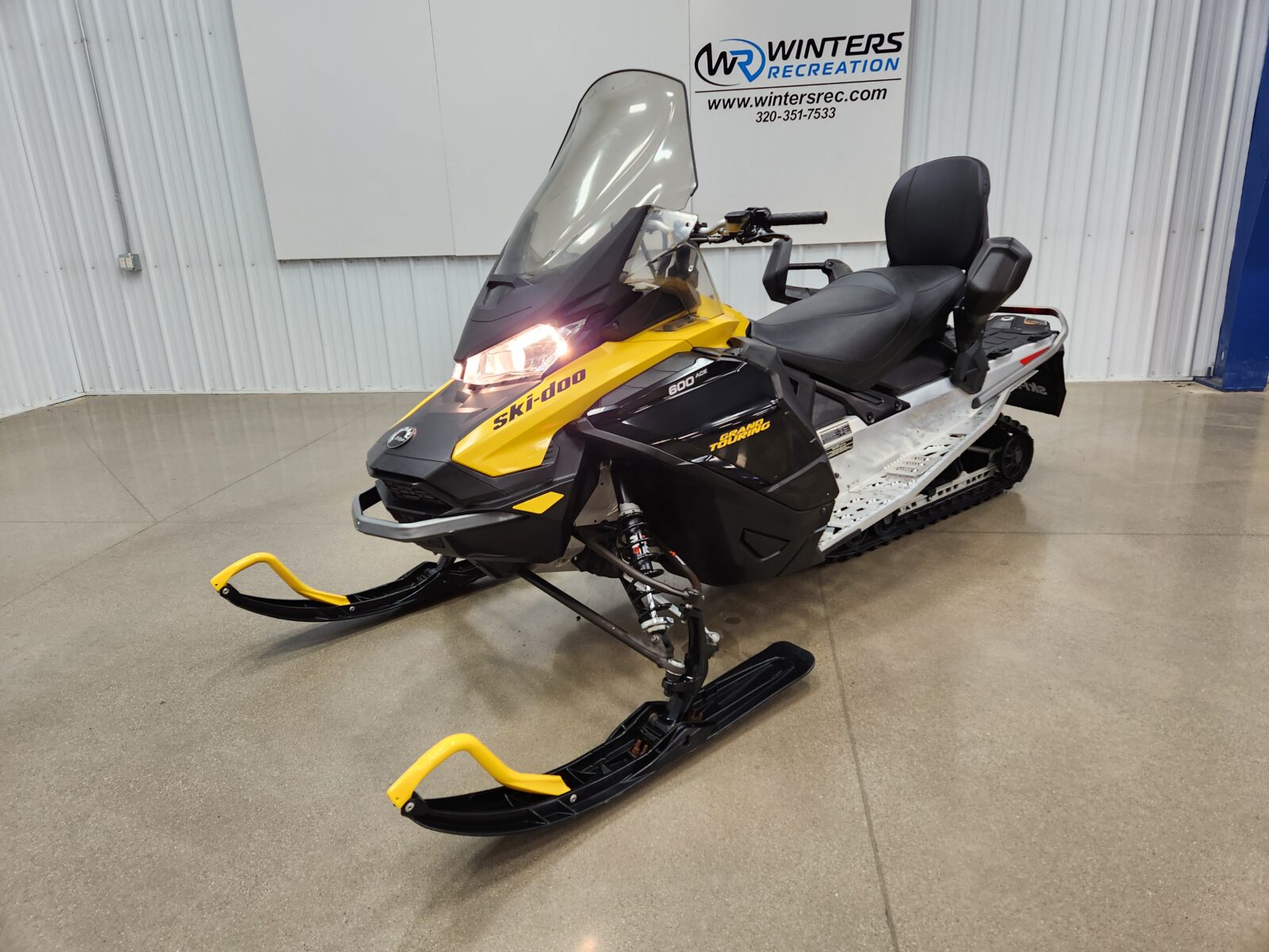 2023 Ski-Doo Grand Touring Sport 600 ACE Snowmobile, Yellow & Black