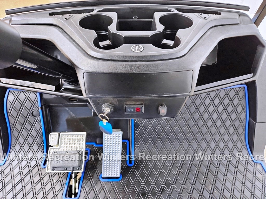 2018 Yamaha Drive 2 Gas Carb STREET READY Golf Cart, Orange