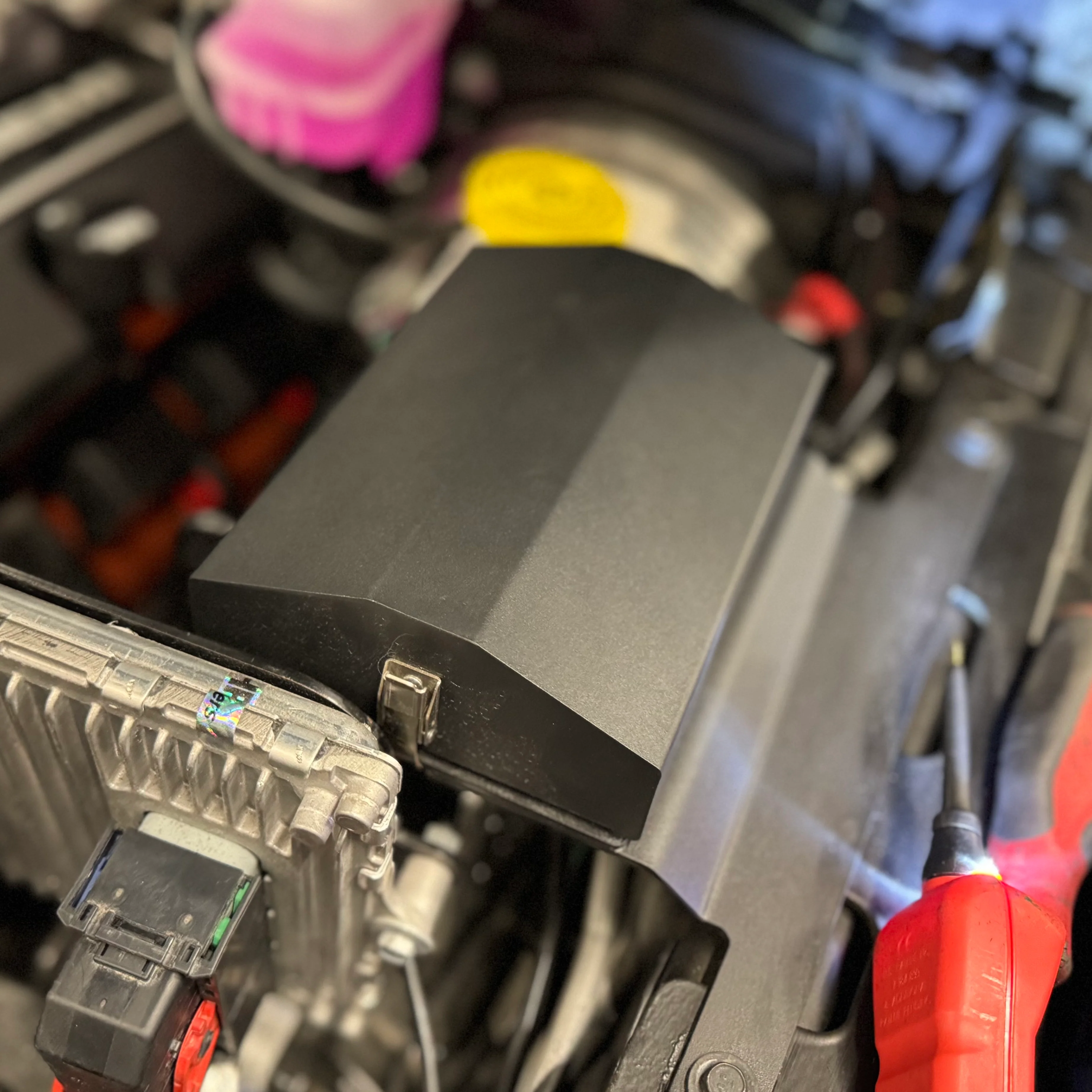 JEEP WRANGLER AUX SWITCH PANEL RELAY BOX JL 2018-2026