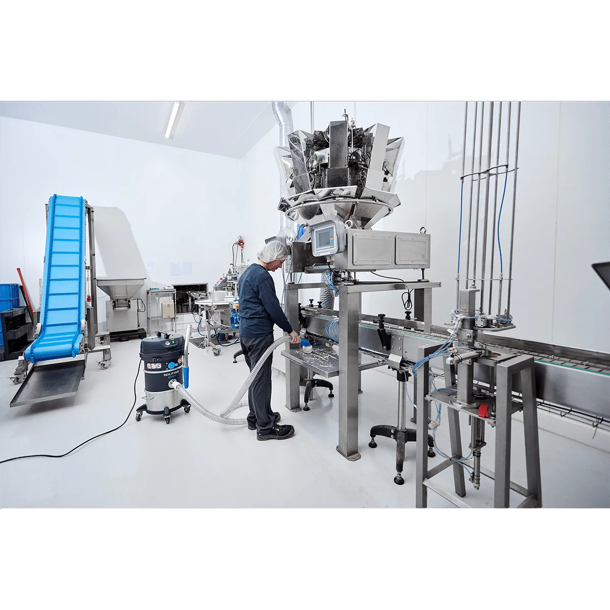 Nilfisk VHS011N1 LC ACD Mini Industrial Dust Vacuum