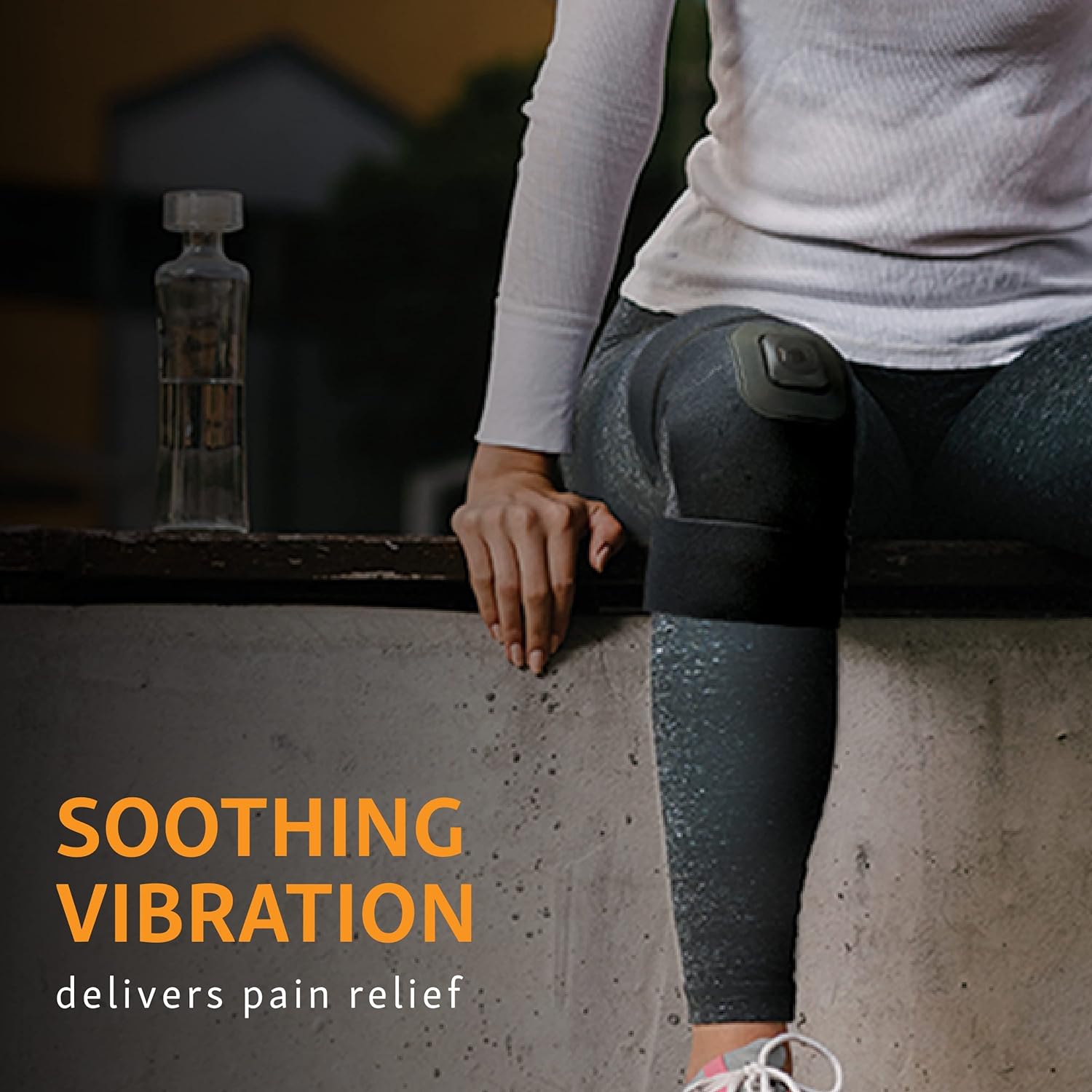 Brownmed - Intellinetix Knee/Elbow Therapy Wrap - Active Wrap for Elbows & Knees that Offers Massage - Elbow & Knee Compression Sleeve with Wearable Massager - Premium Knee & Elbow Support