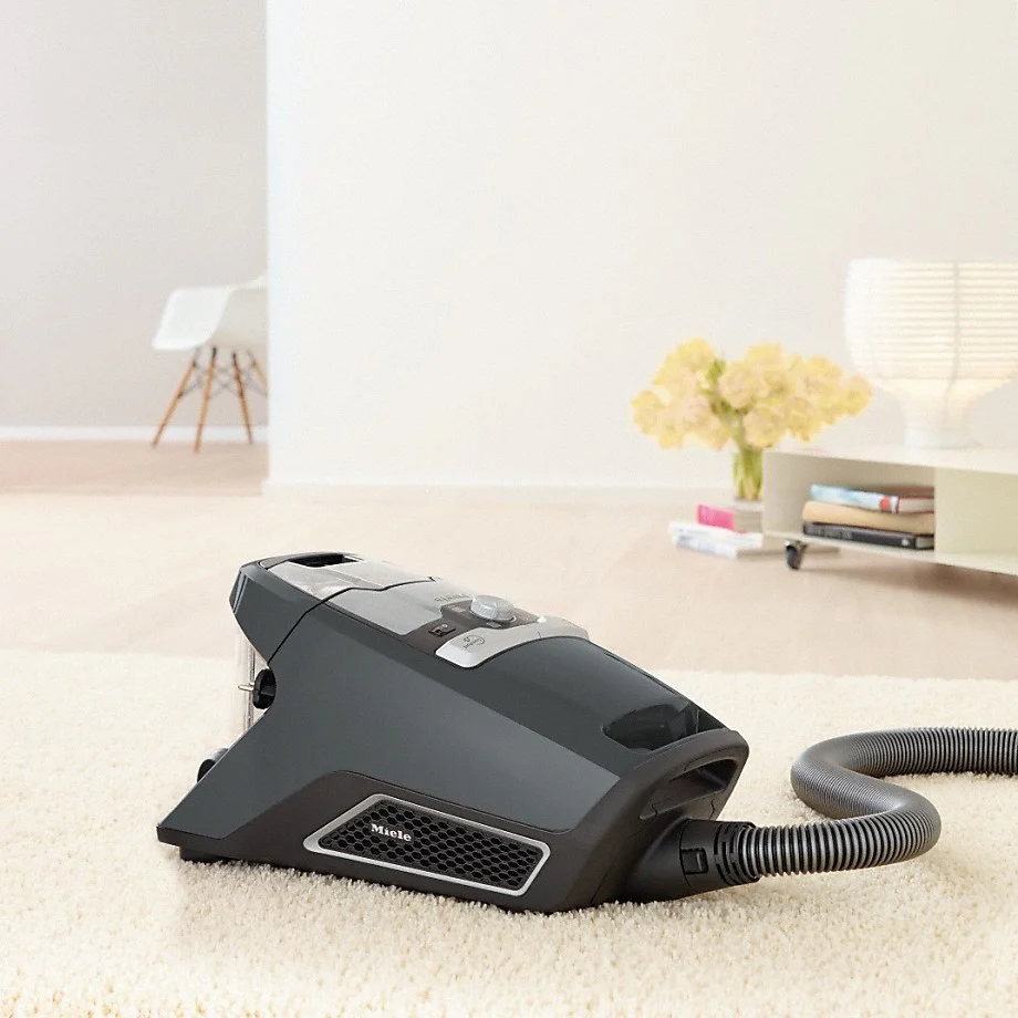 Miele Refurbished Blizzard CX1 Pure Suction Canister Vacuum