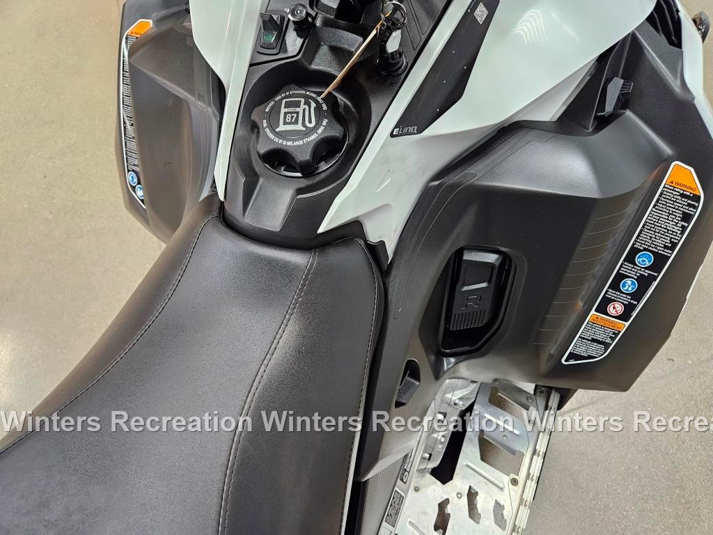 2022 Ski-Doo Grand Touring Sport 600 ACE Snowmobile, Grey & Black