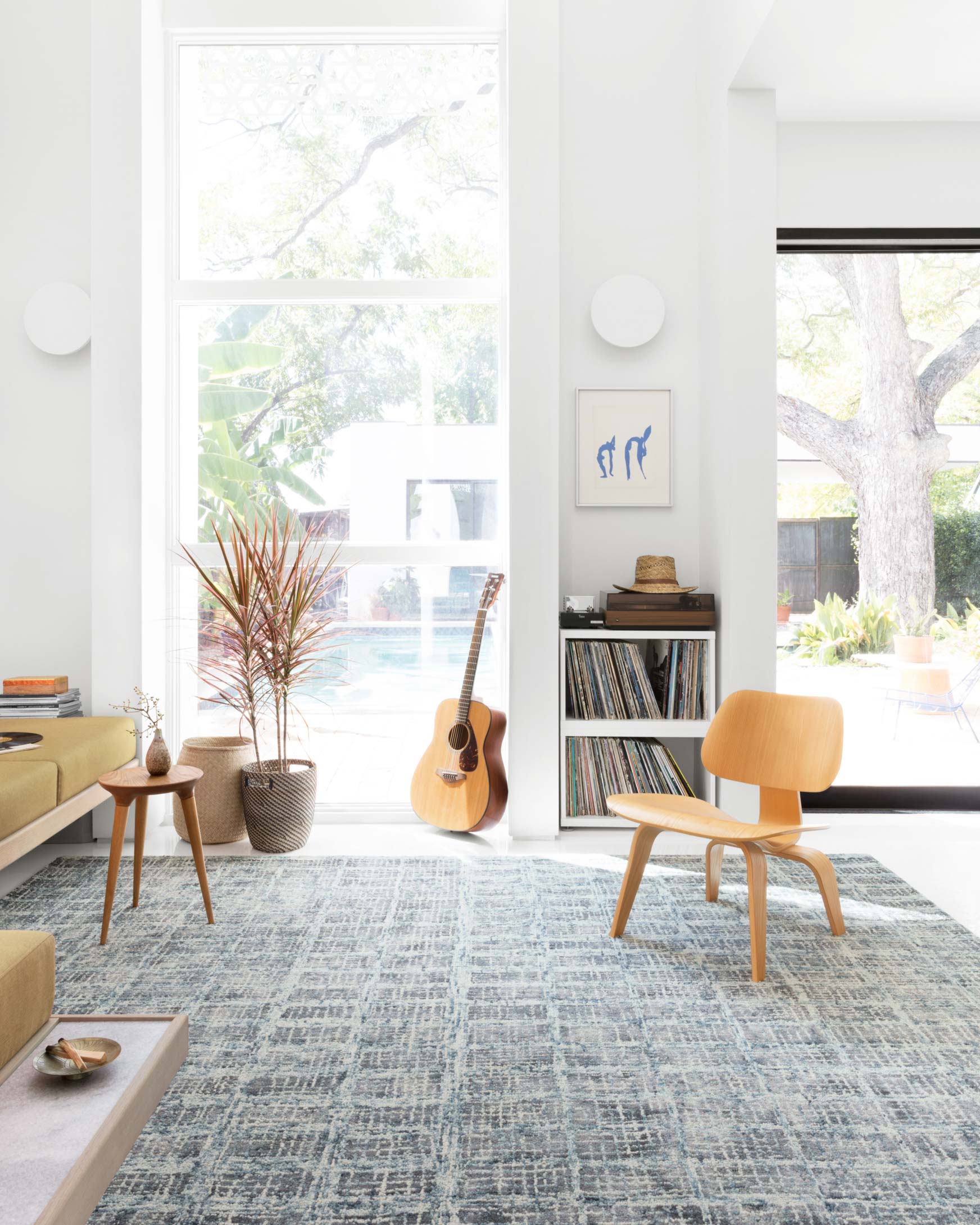 Loloi Simone Collection - Contemporary Hooked Rug in Blue (SIM-02)