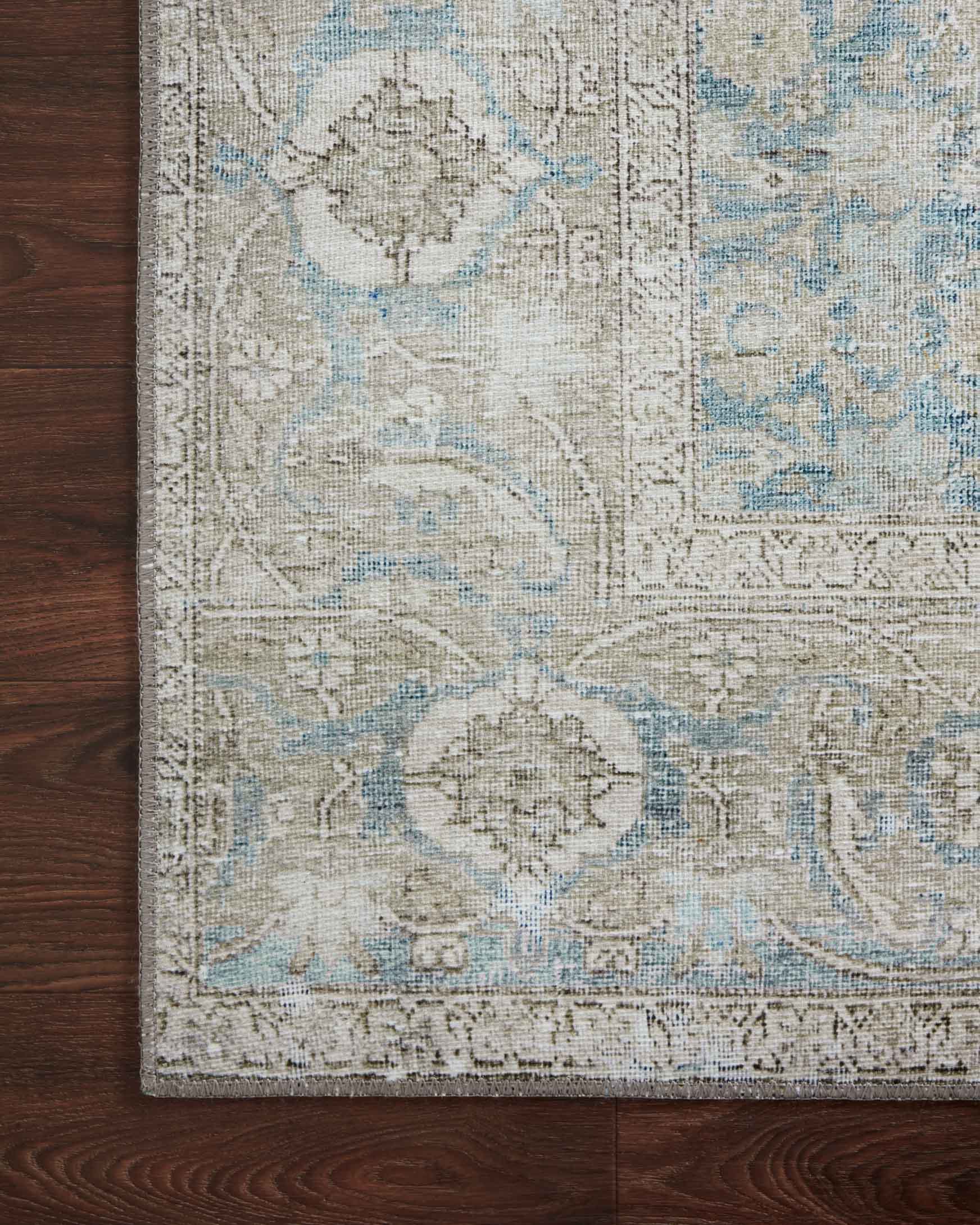 Loloi II Wynter Collection - Traditional Power Loomed Rug in Ocean & Silver (WYN-10)