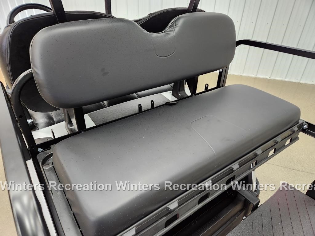 2021 E-Z-GO RXV Lithium Ion STREET READY Golf Cart, Silver