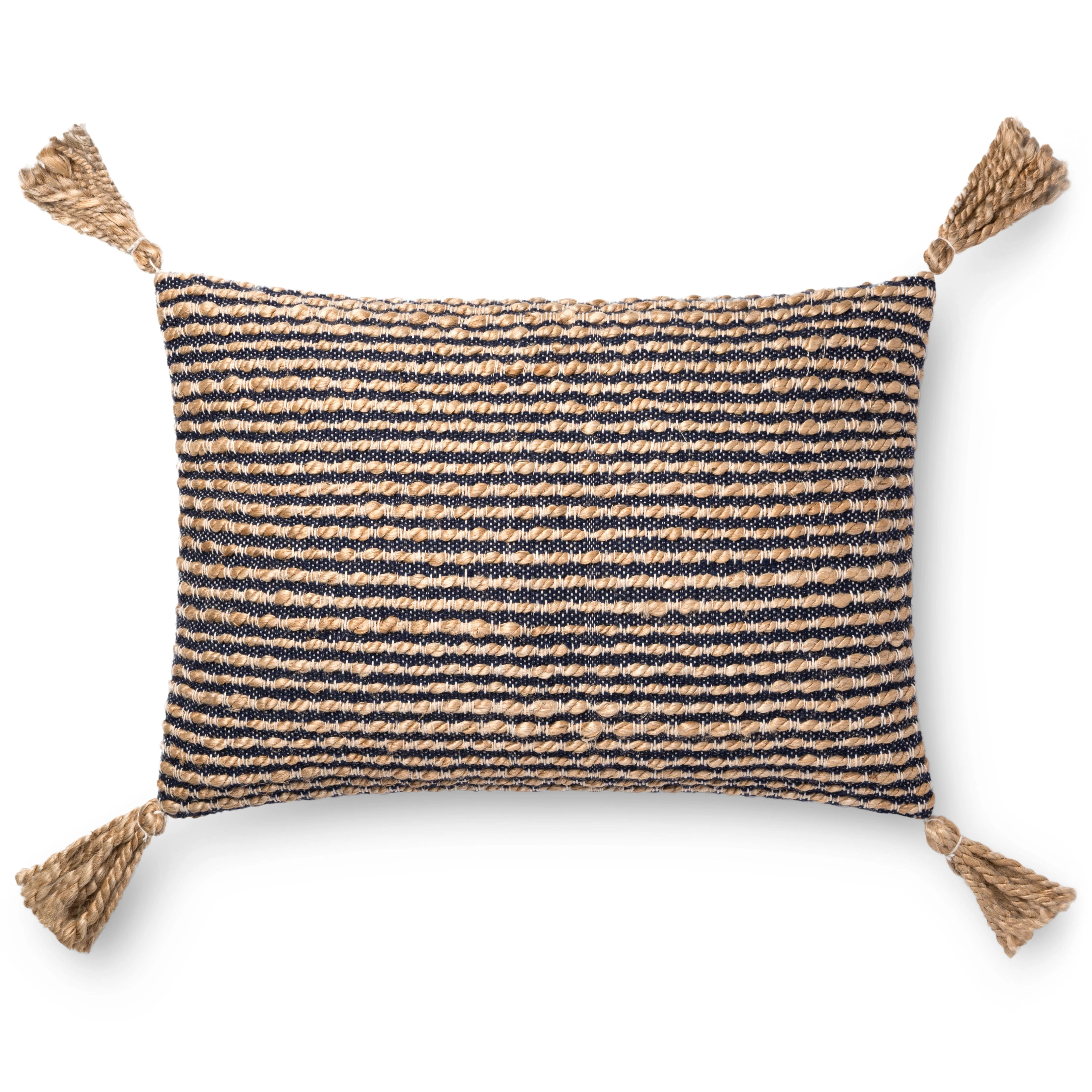 Loloi PILLOWS in Navy / Natural (P0692)
