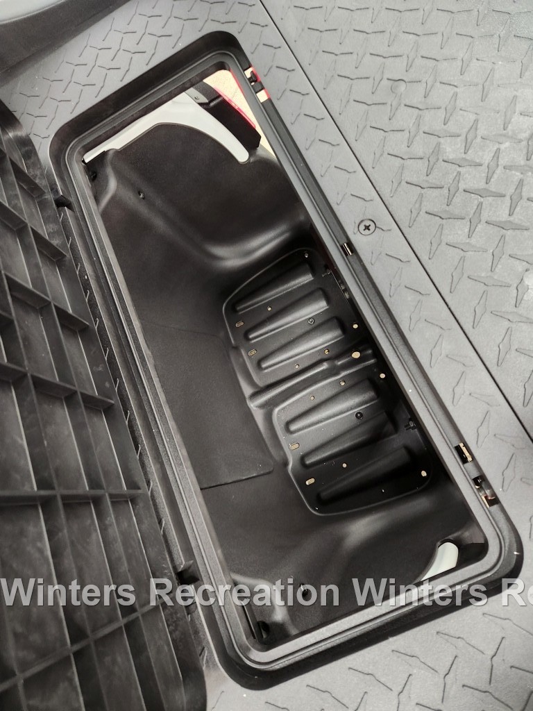 2021 Club Car Tempo Lithium Ion ECOXGEAR DELUXE STREET READY Golf Cart, White